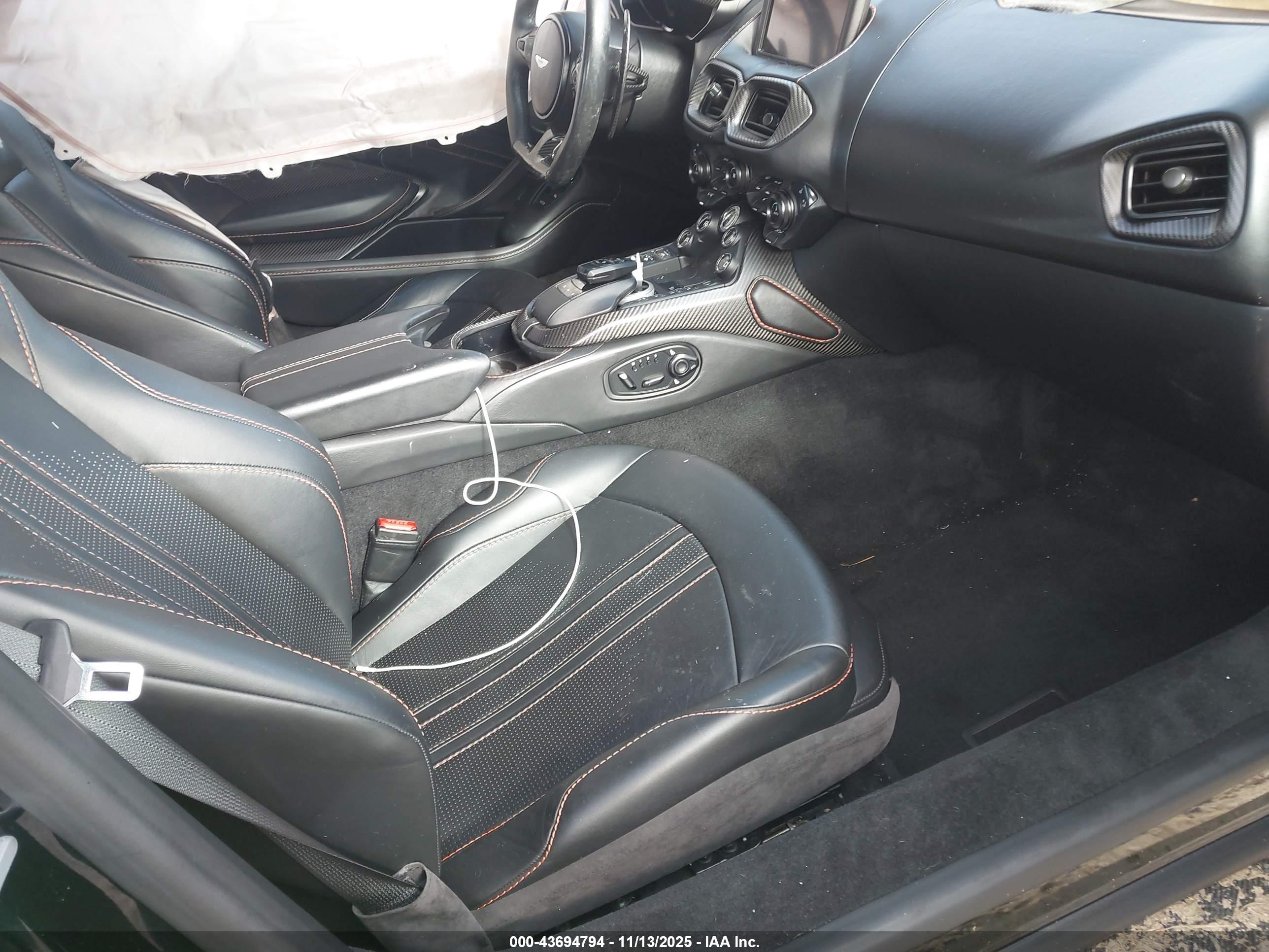 ASTON MARTIN image 5