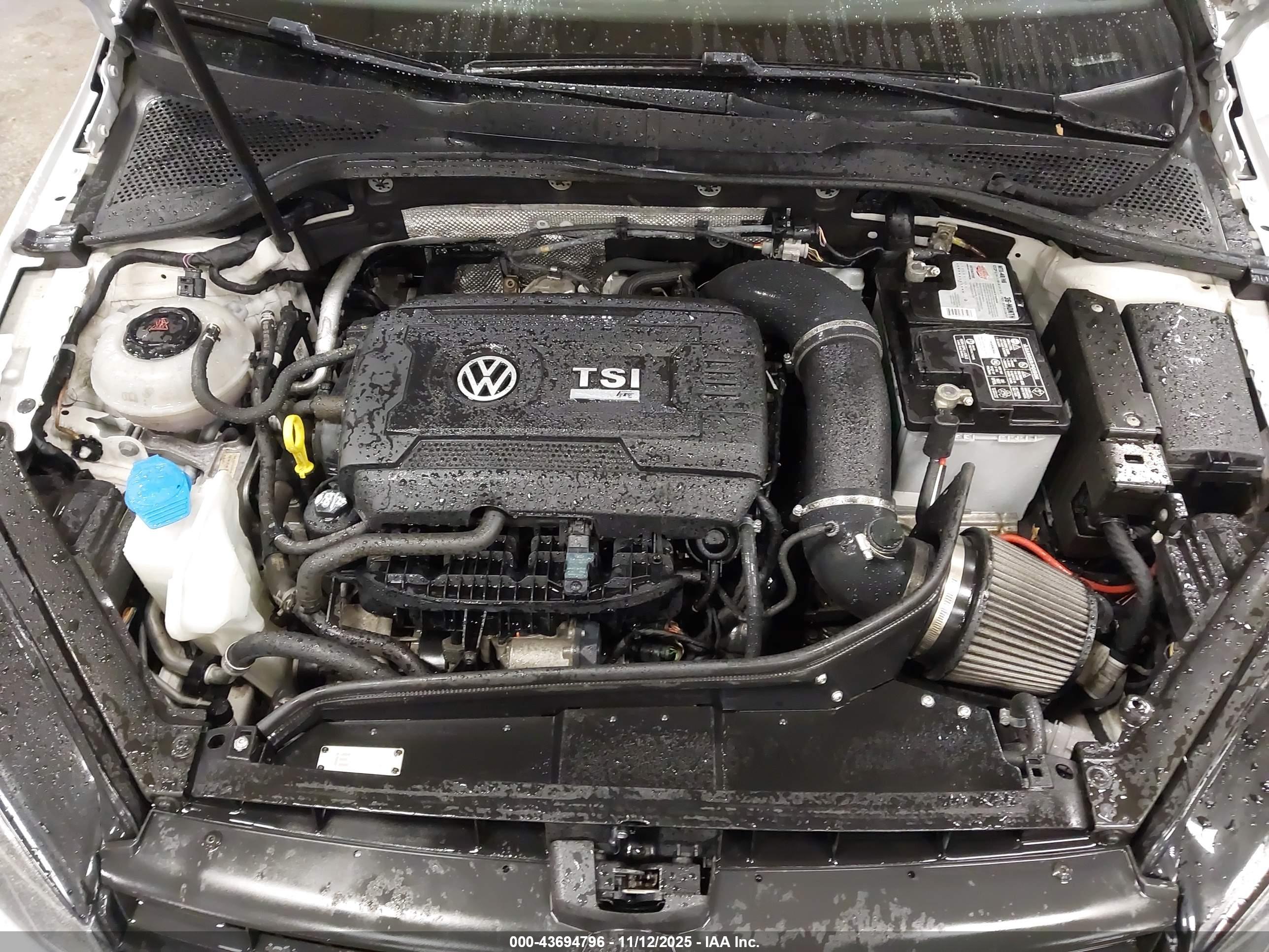 VOLKSWAGEN GOLF image 10