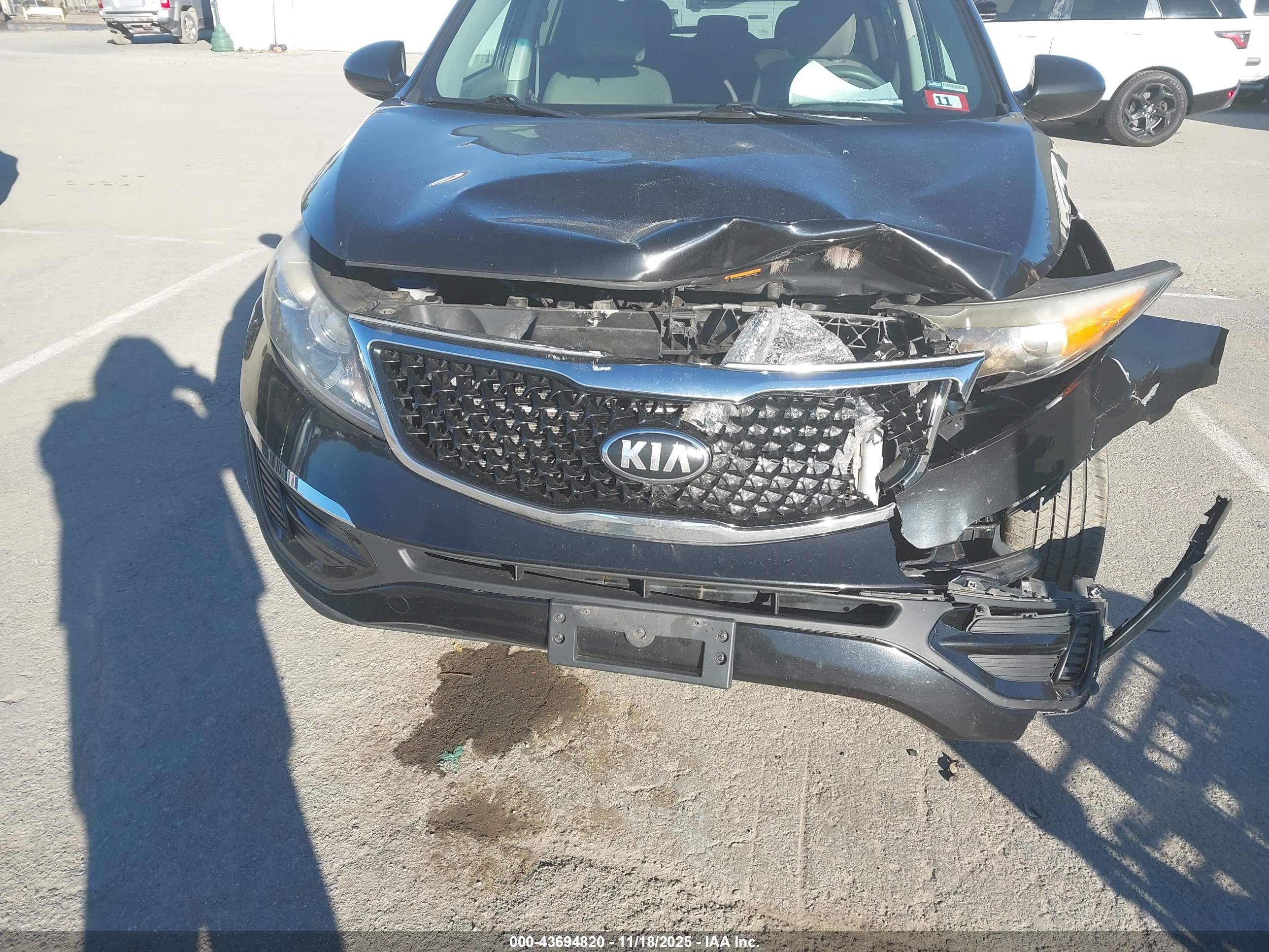 KIA SPORTAGE image 6