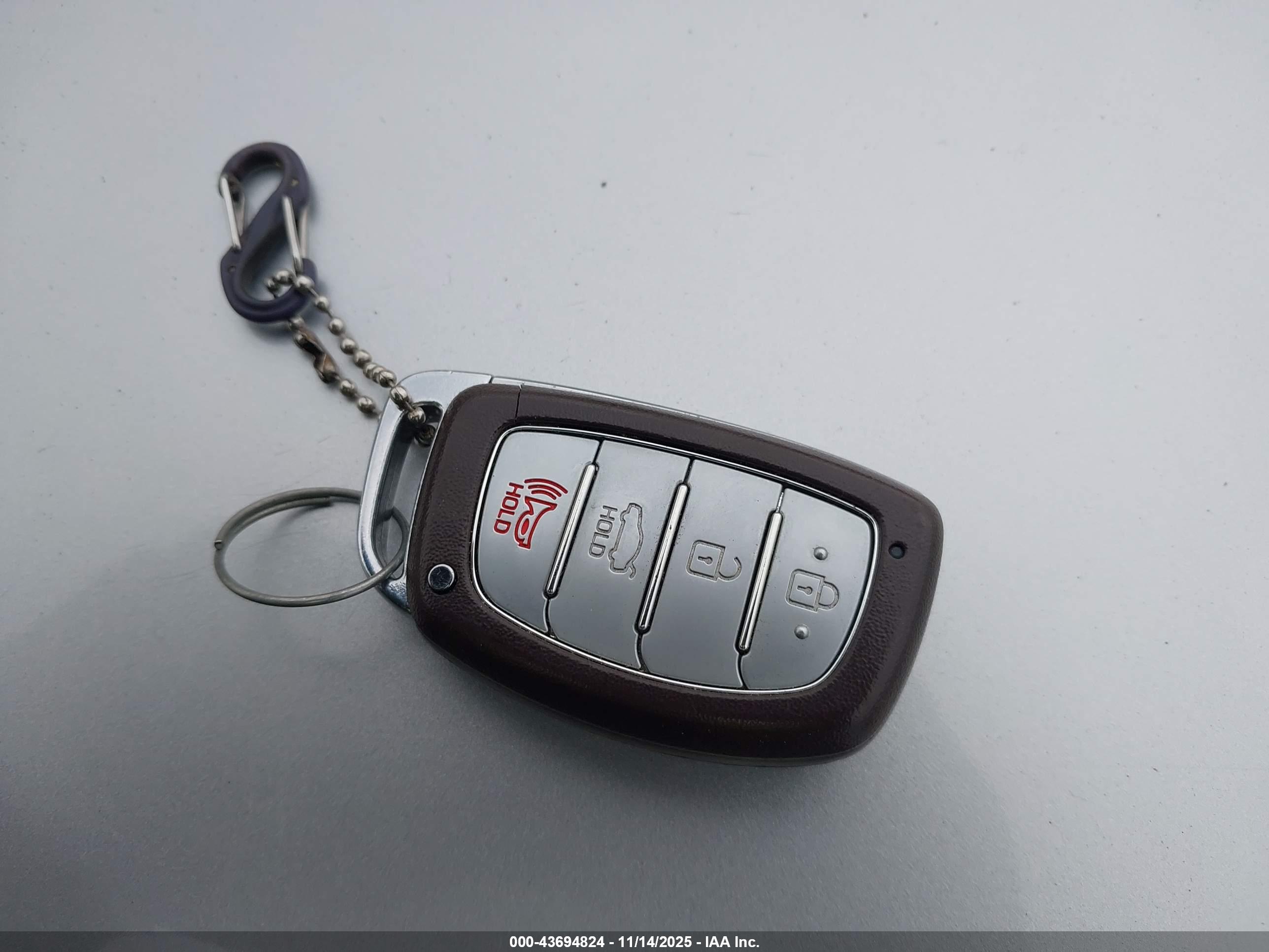 HYUNDAI SONATA image 11
