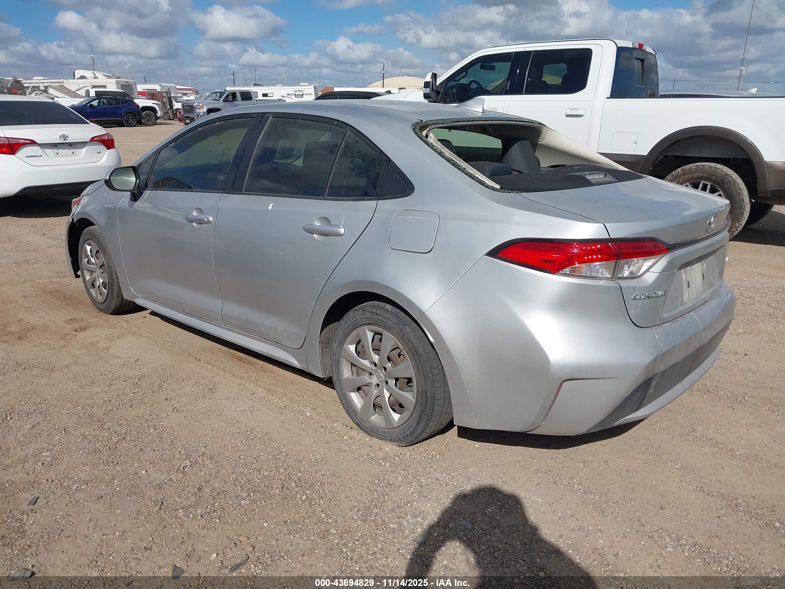 TOYOTA COROLLA image 3