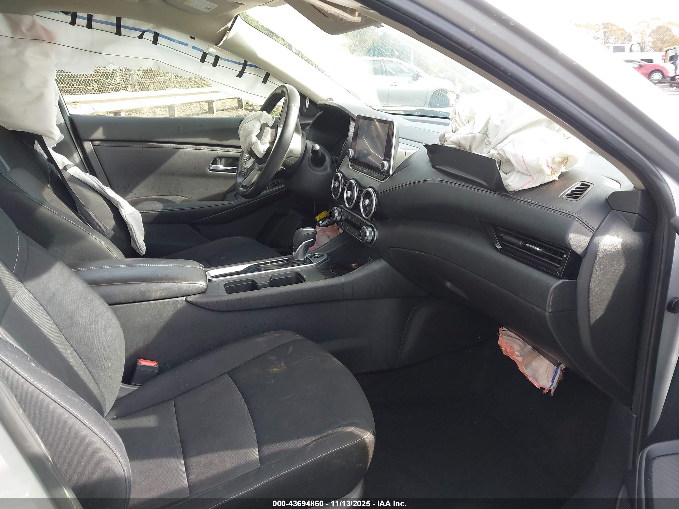NISSAN SENTRA image 5