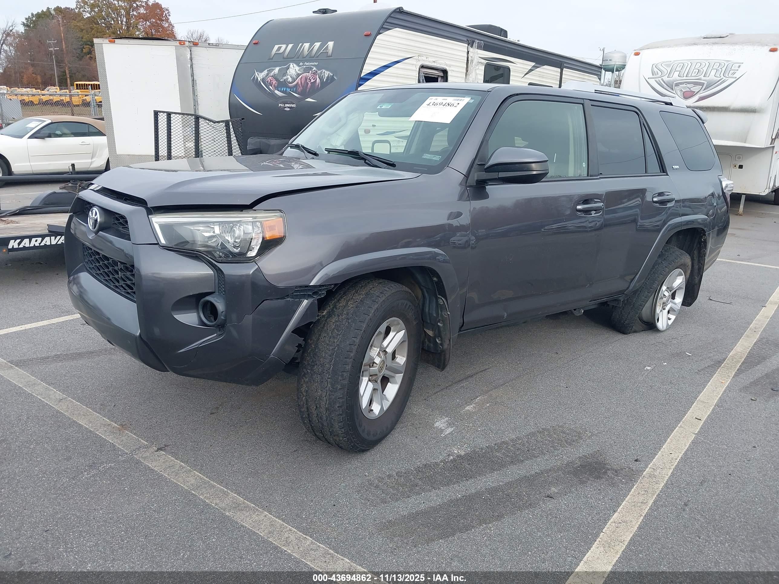 TOYOTA 4RUNNER image 2