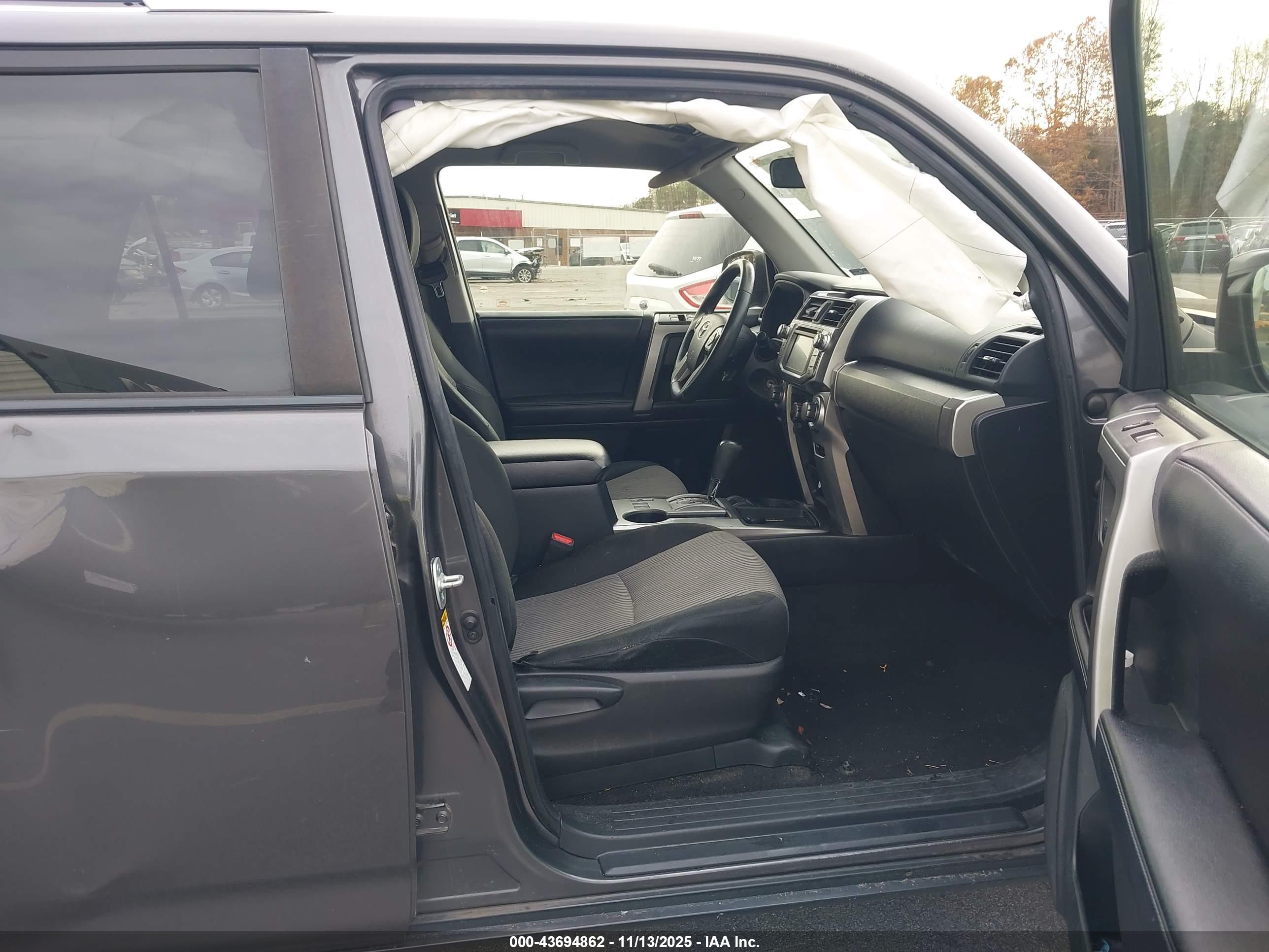 TOYOTA 4RUNNER image 5