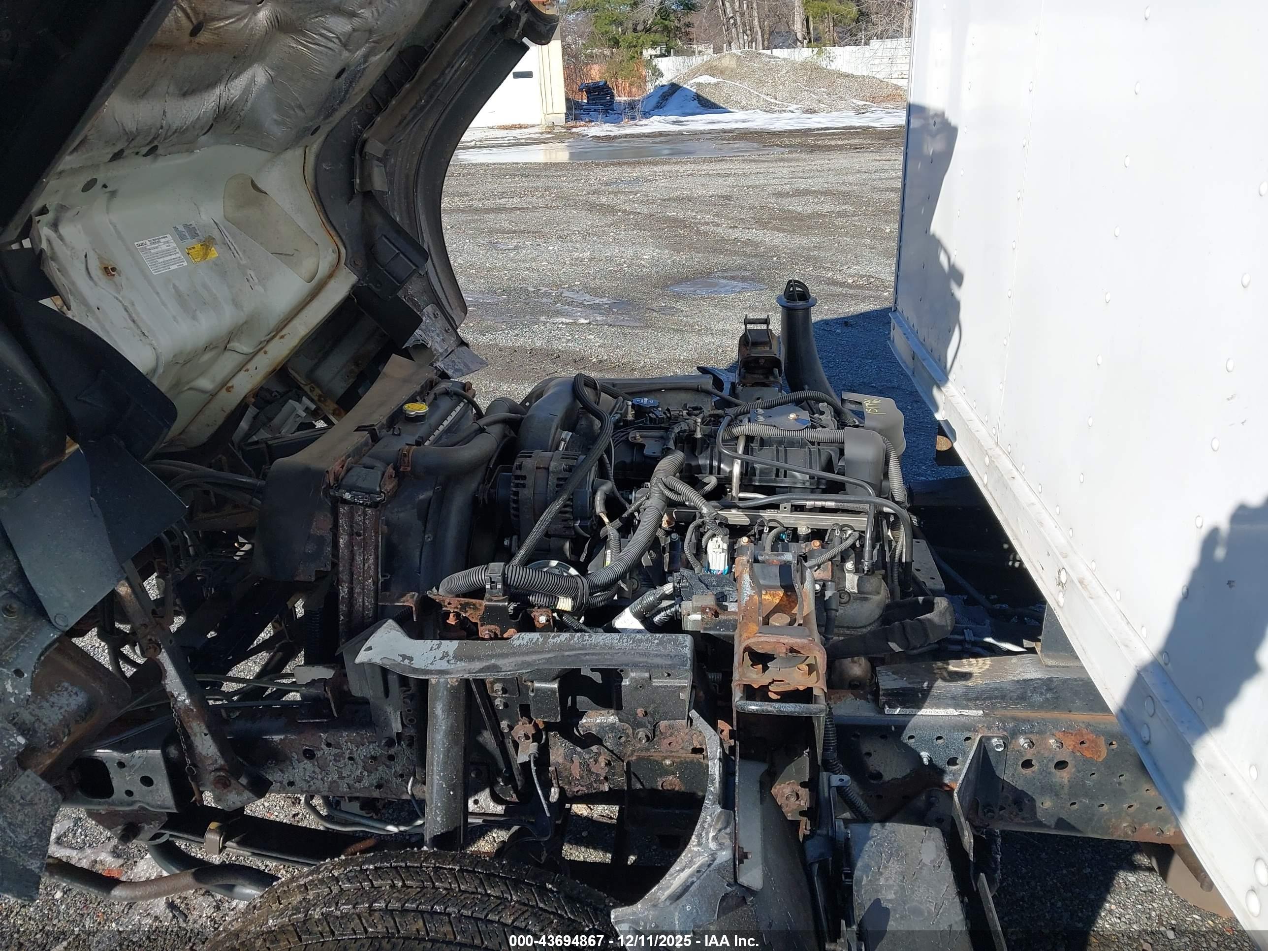 ISUZU NPR image 10
