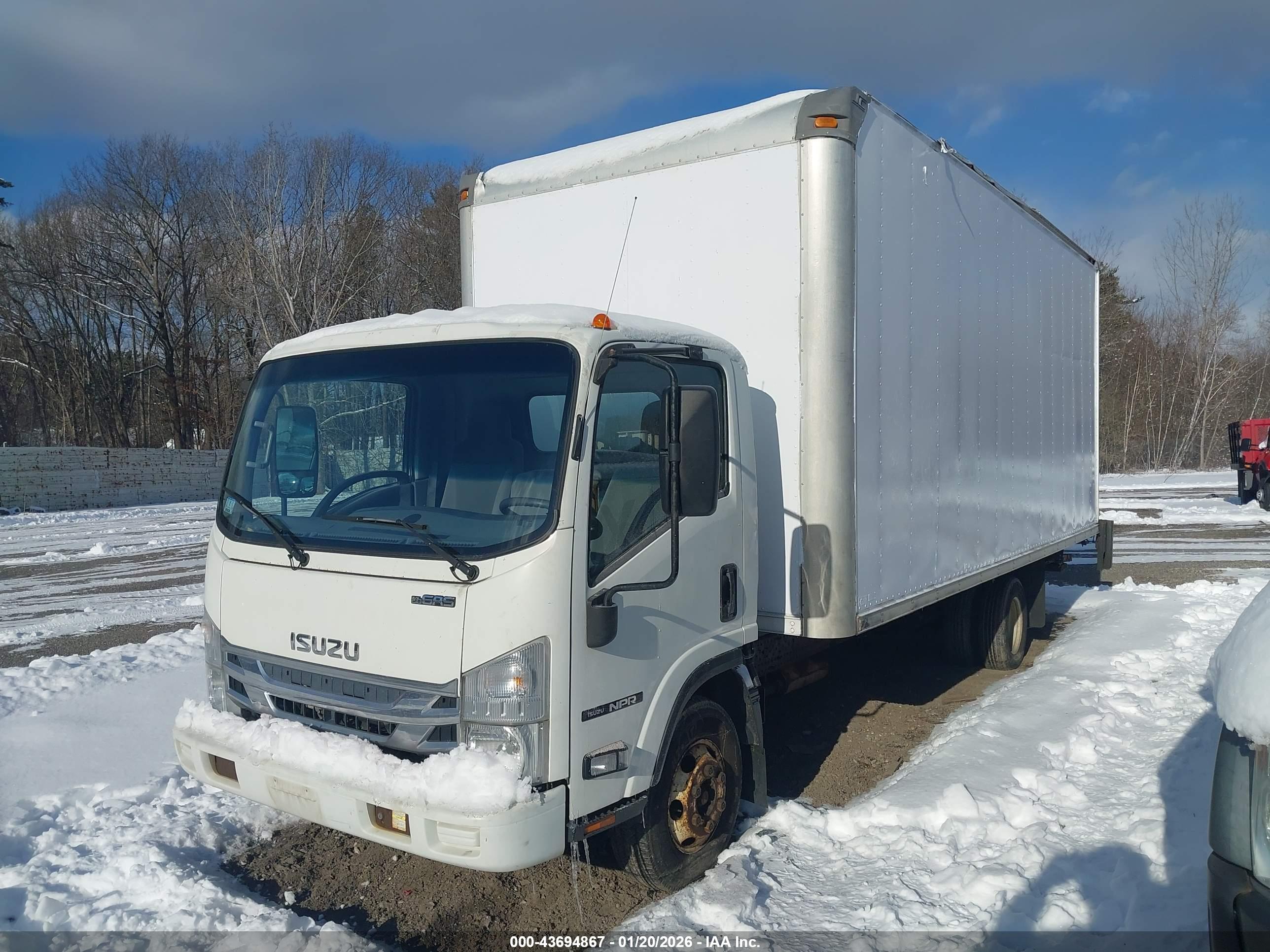 ISUZU NPR image 2