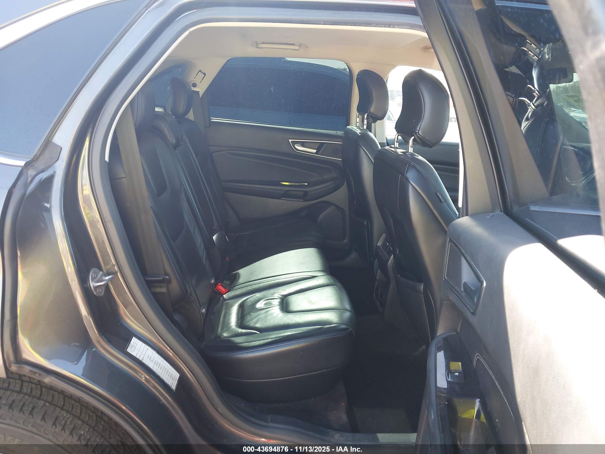 FORD EDGE image 8