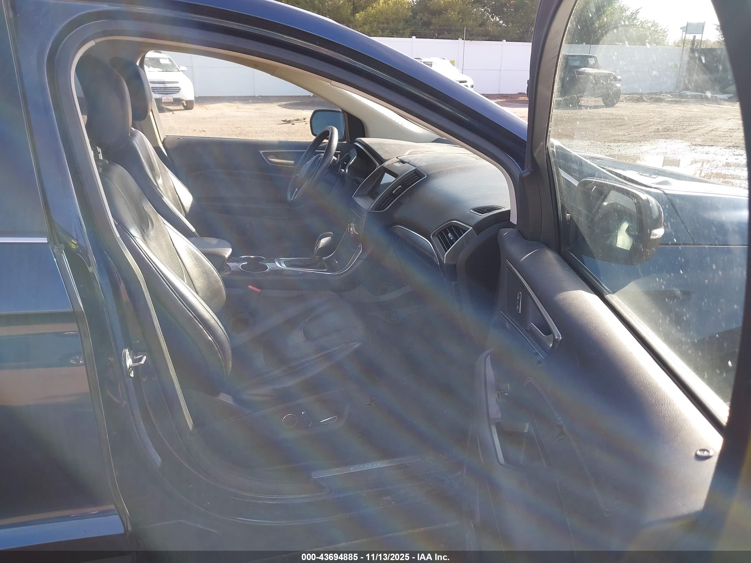 FORD EDGE image 5