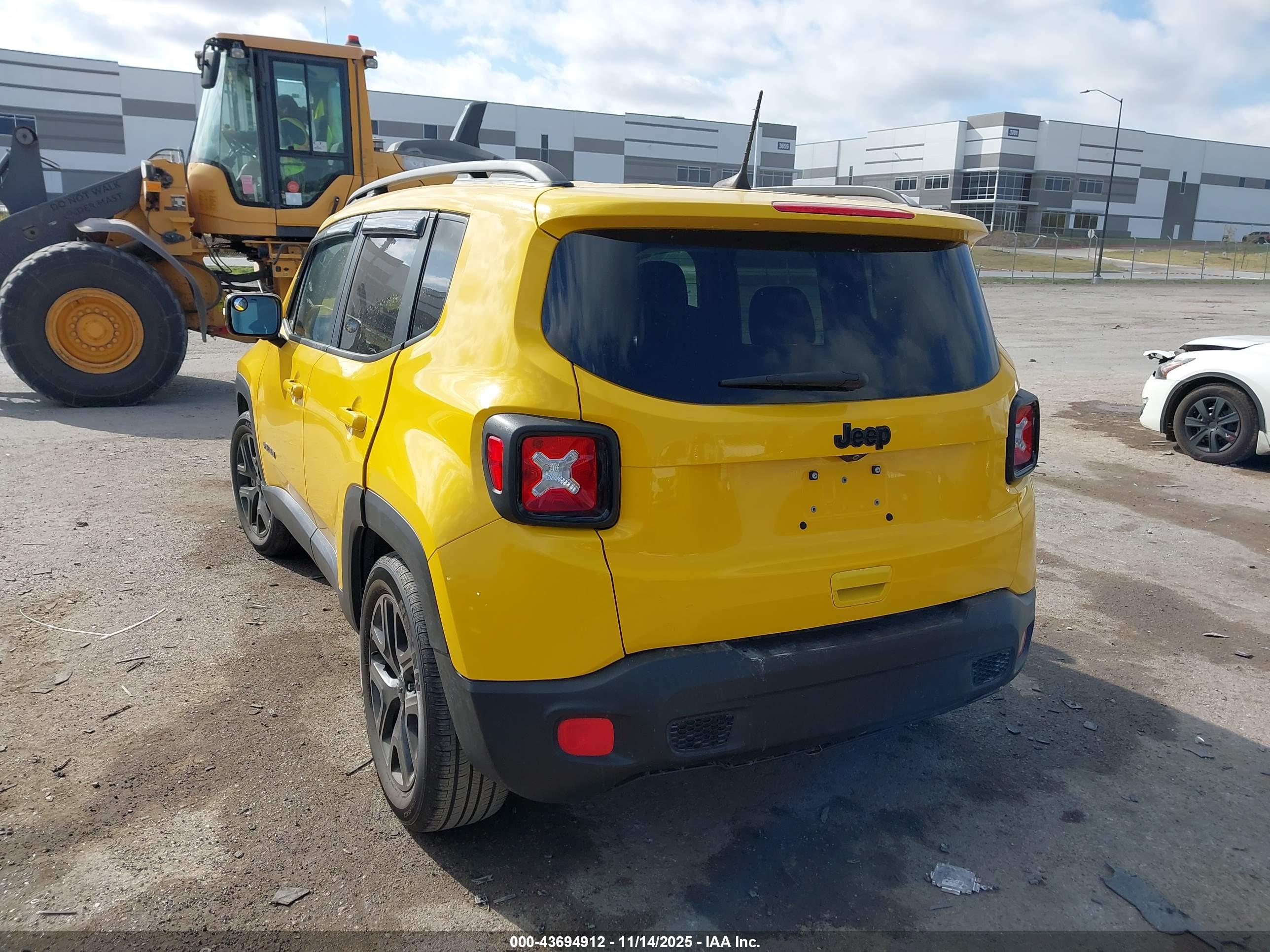 JEEP RENEGADE image 3