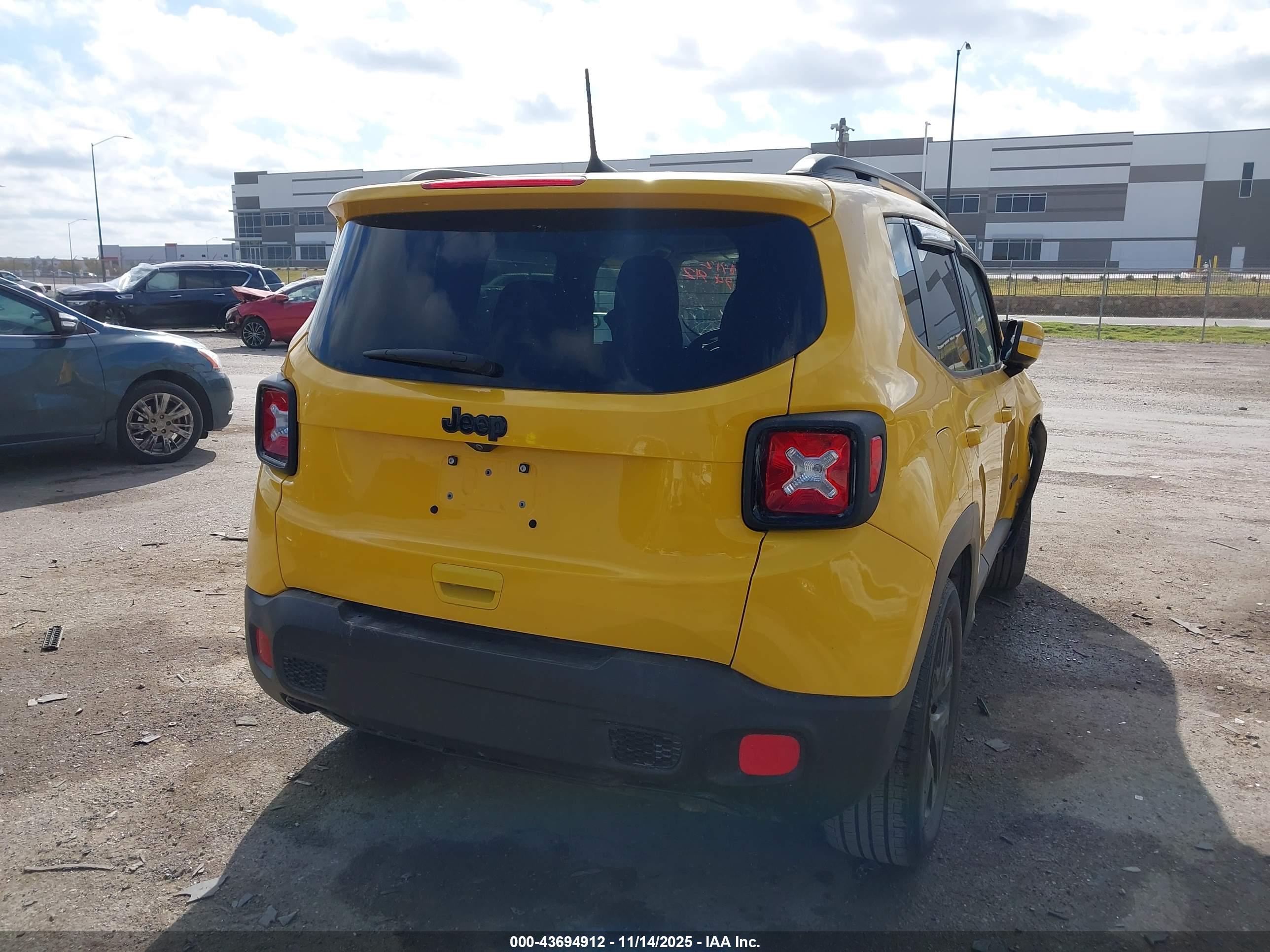 JEEP RENEGADE image 4