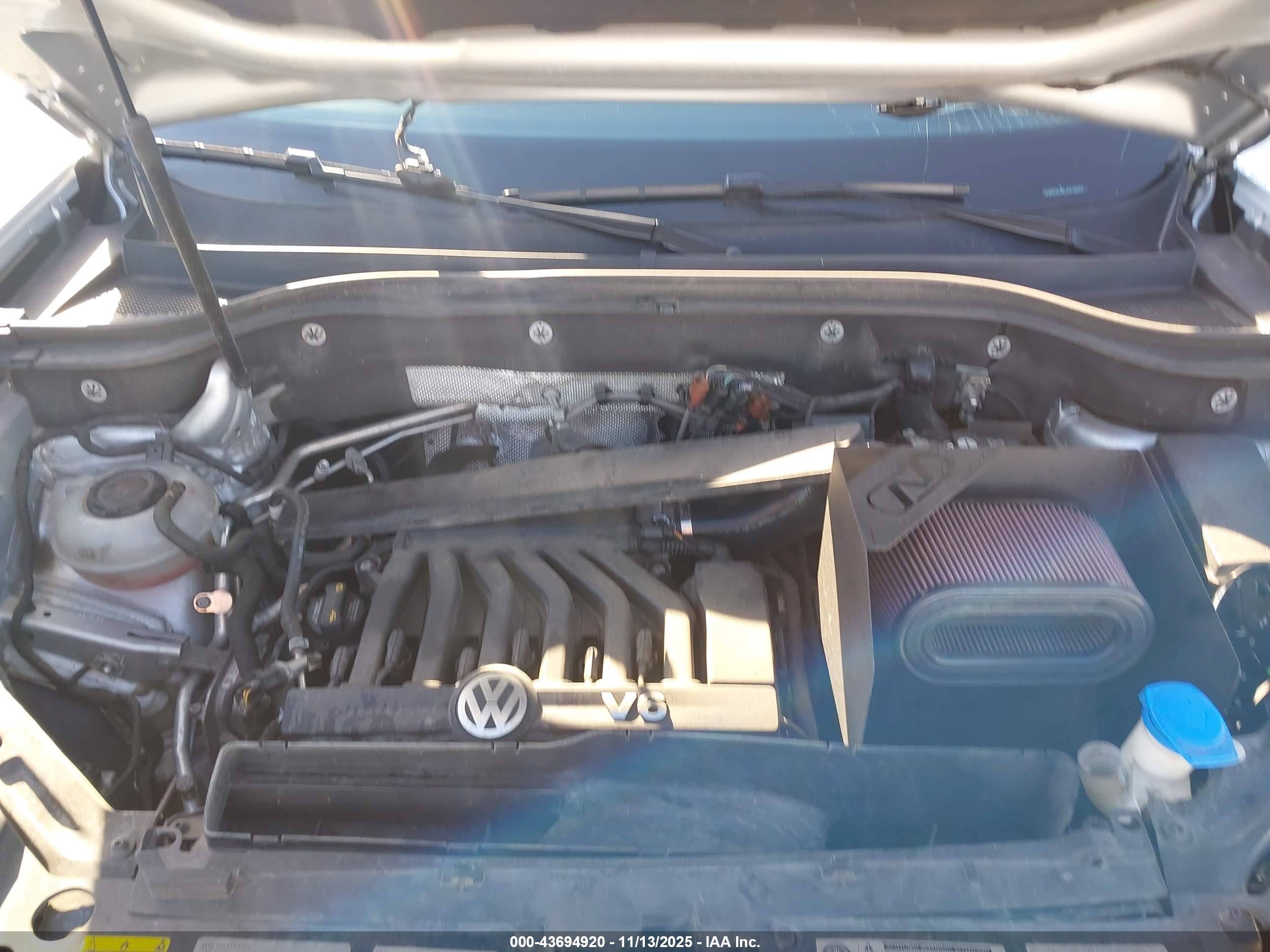 VOLKSWAGEN ATLAS image 10