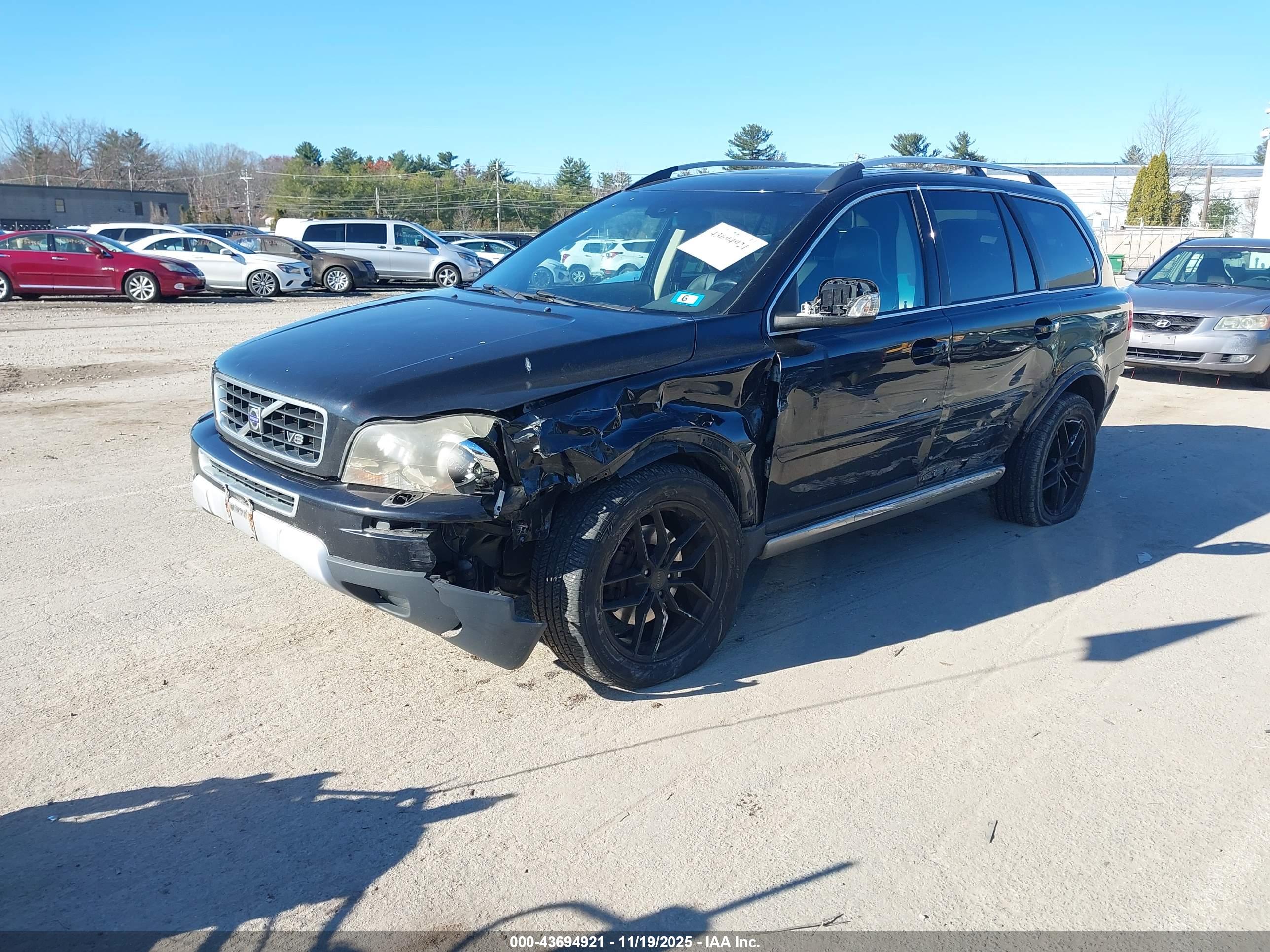 VOLVO XC90 image 2