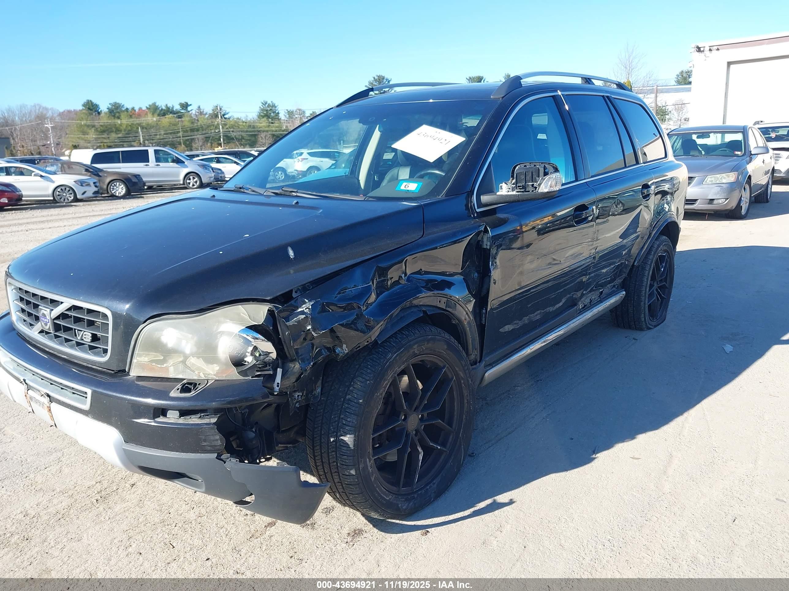 VOLVO XC90 image 6