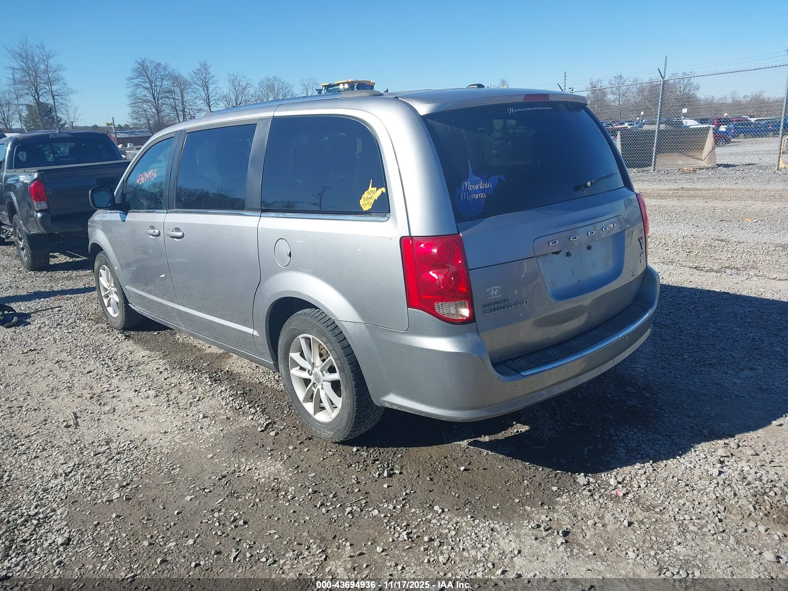 DODGE GRAND image 3