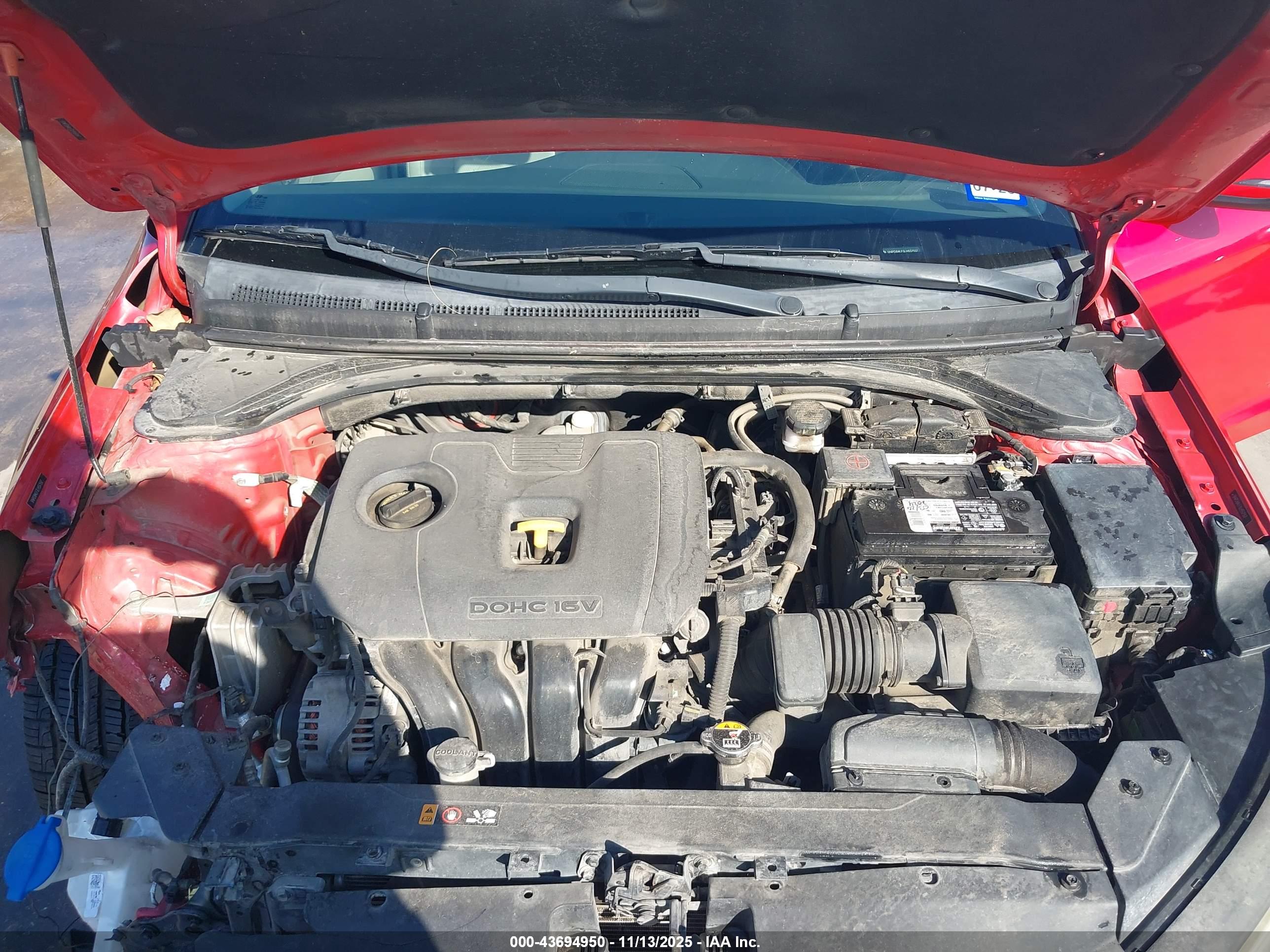 HYUNDAI ELANTRA image 10