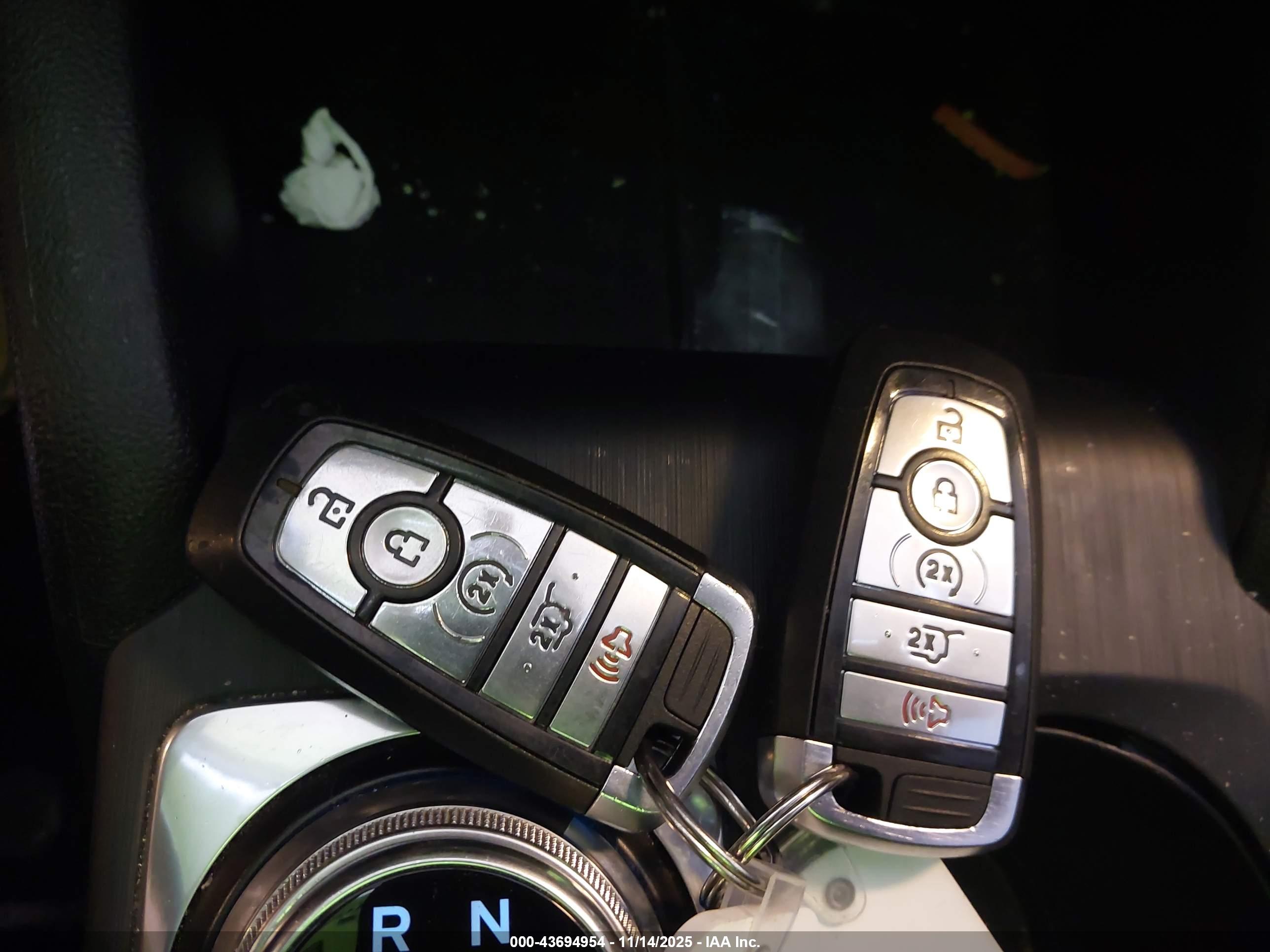 FORD ESCAPE image 11