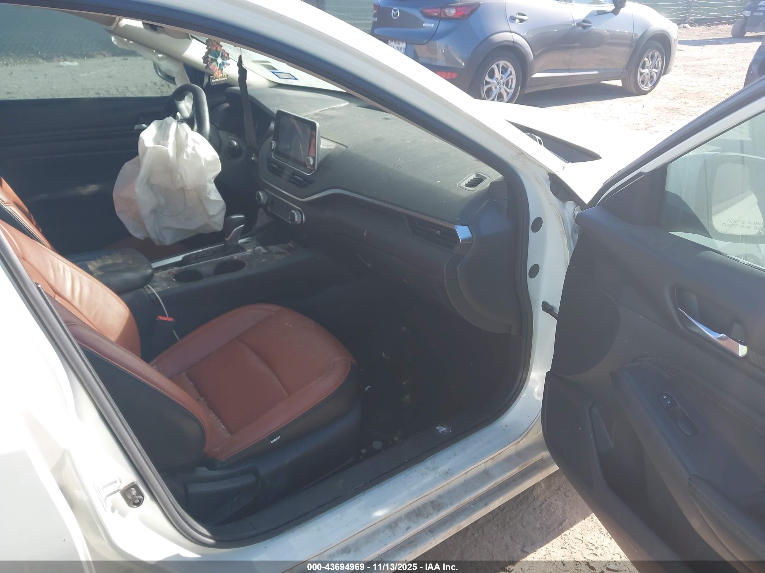 NISSAN ALTIMA image 5