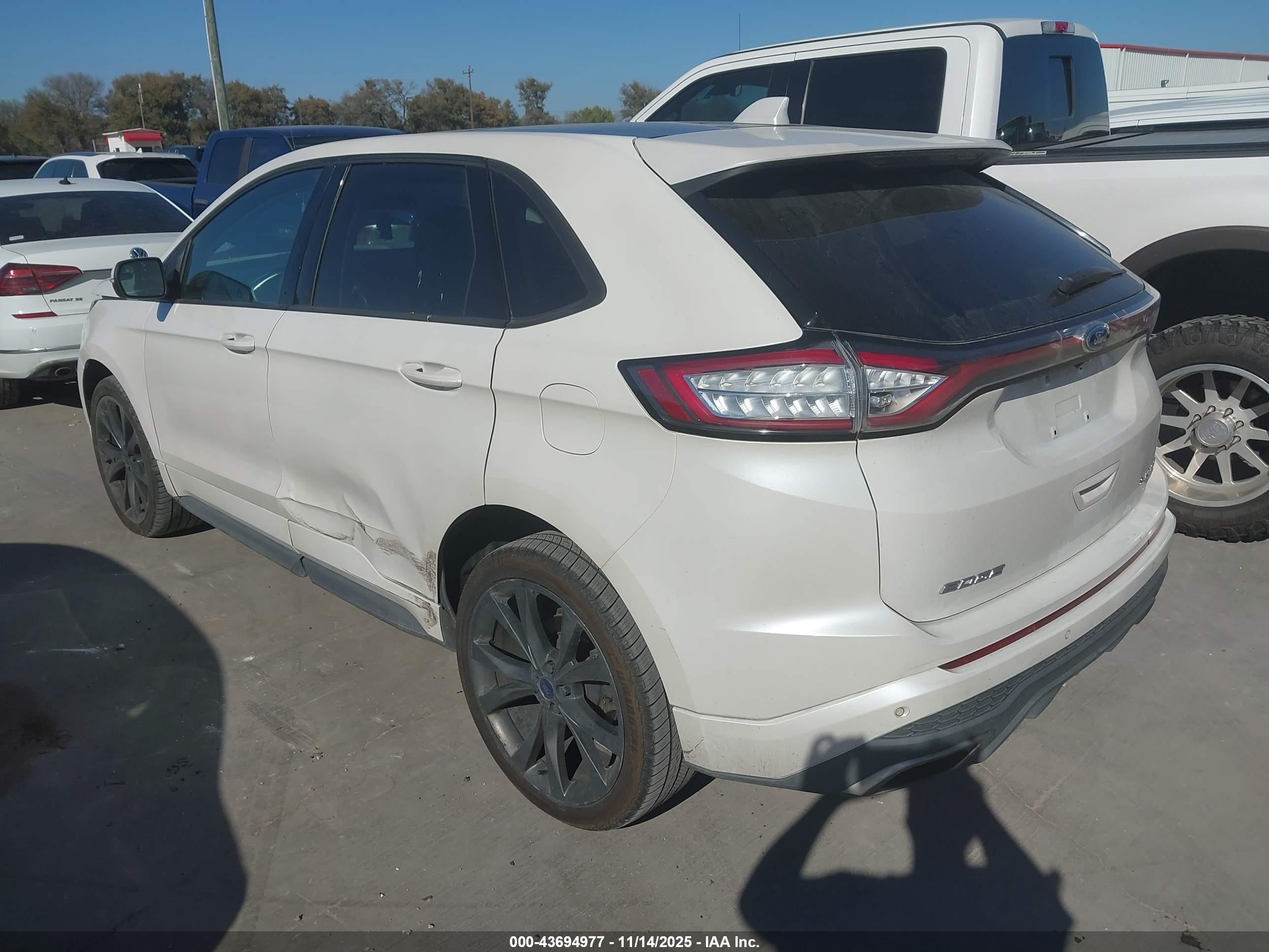 FORD EDGE image 3