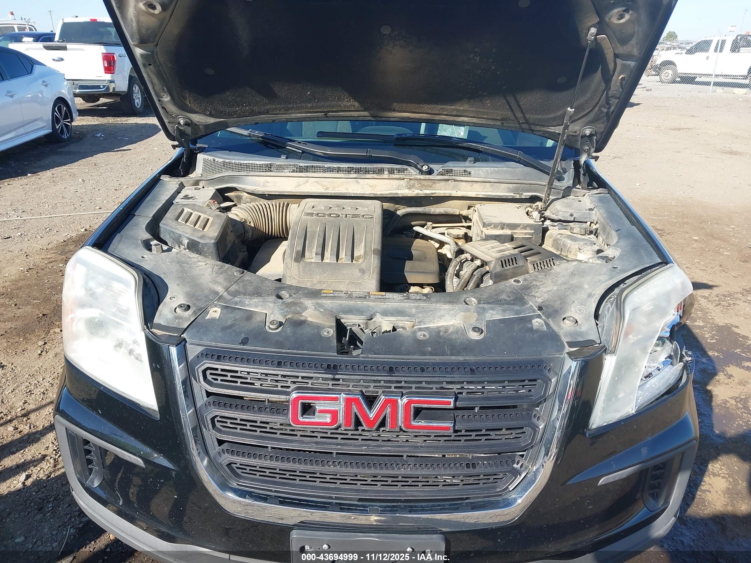 GMC TERRAIN image 10
