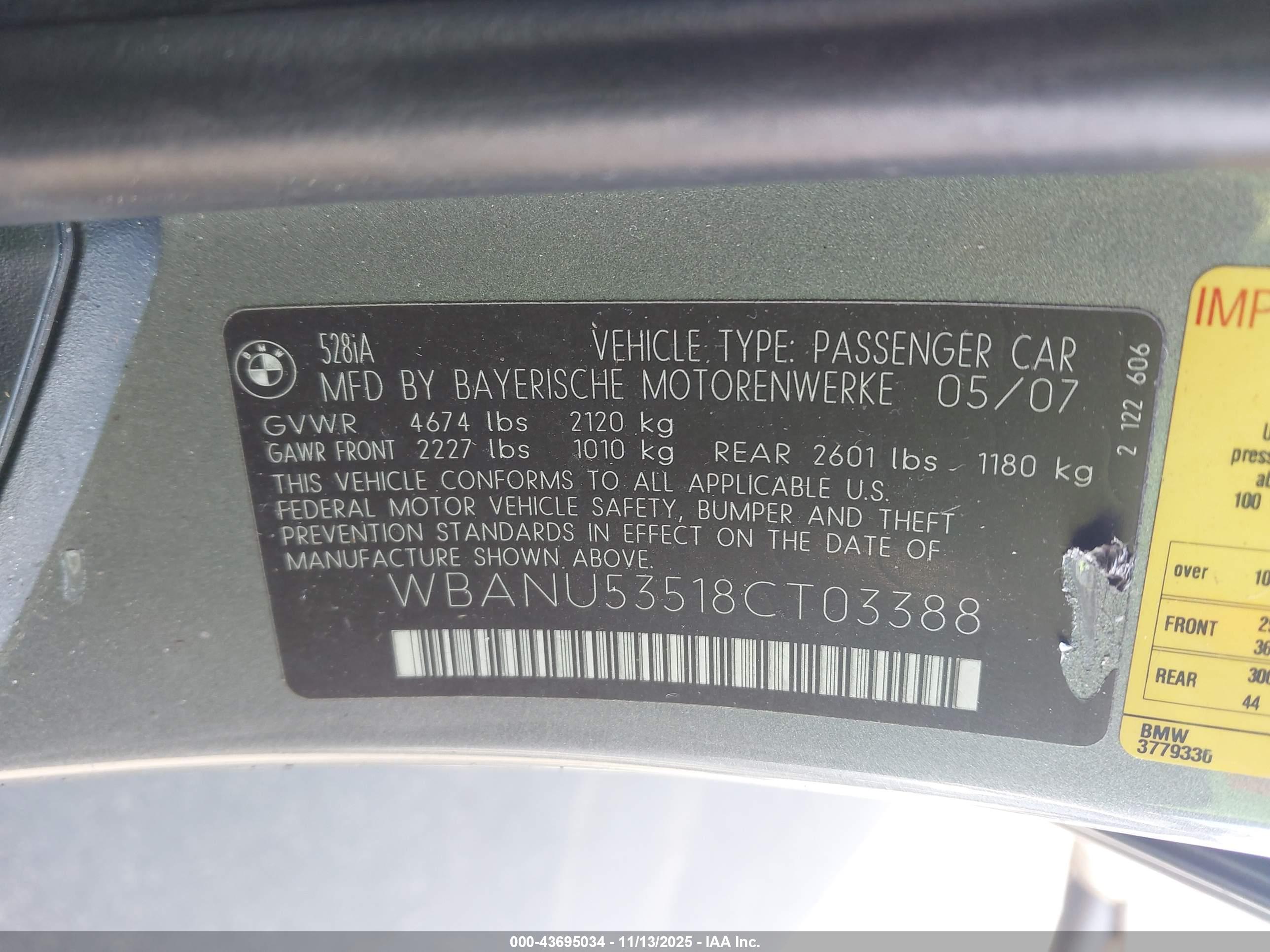 BMW 528I image 9