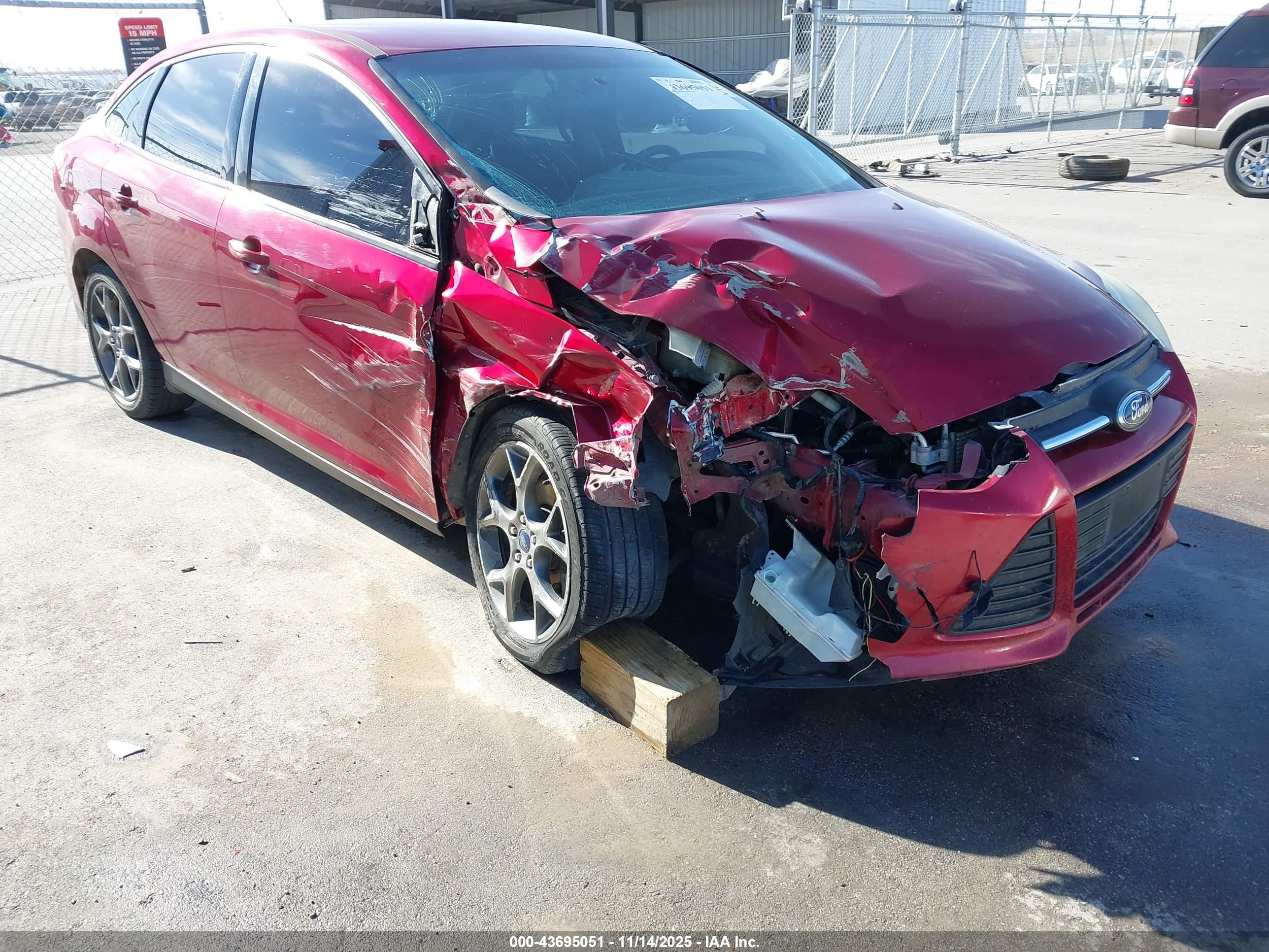 FORD FOCUS image 6