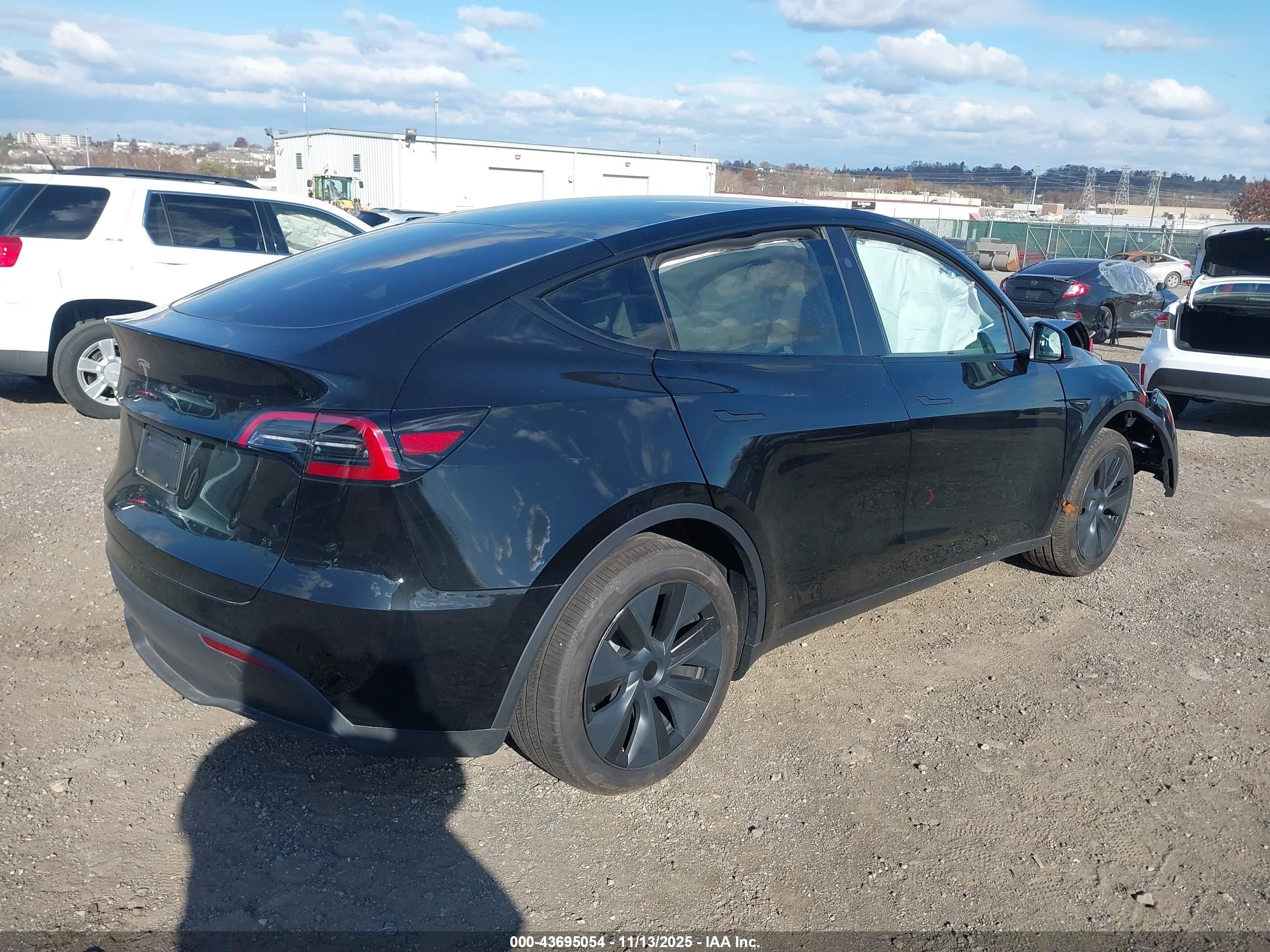 TESLA MODEL image 4