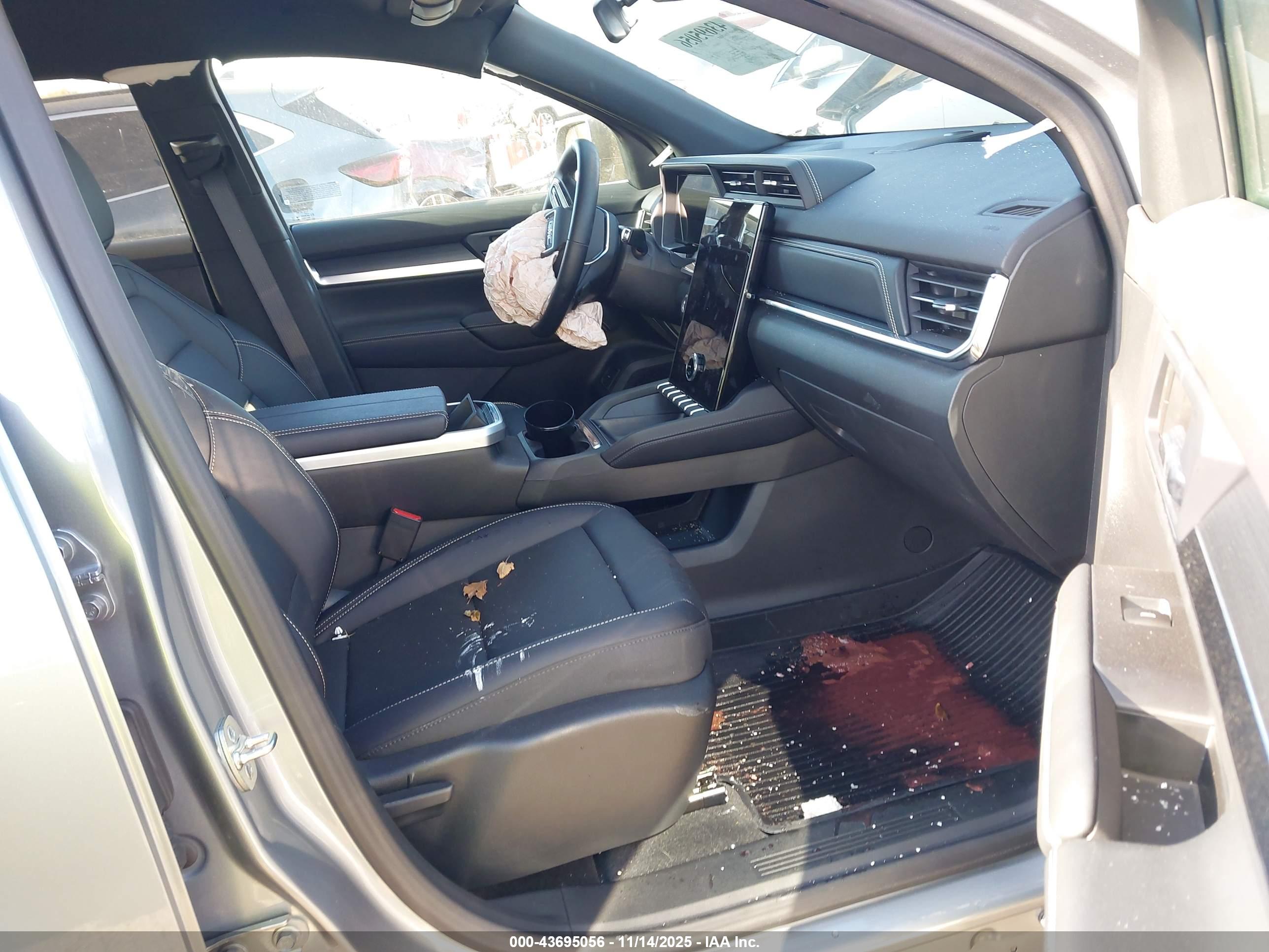 GMC TERRAIN image 5