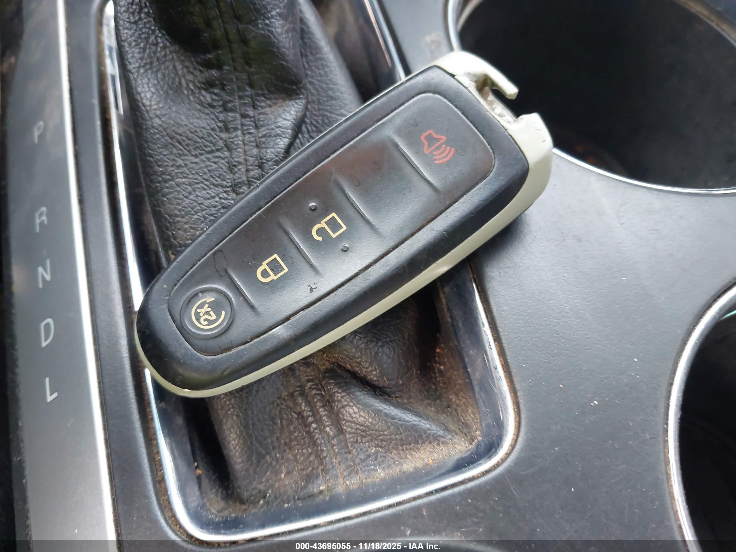 FORD EXPLORER image 11