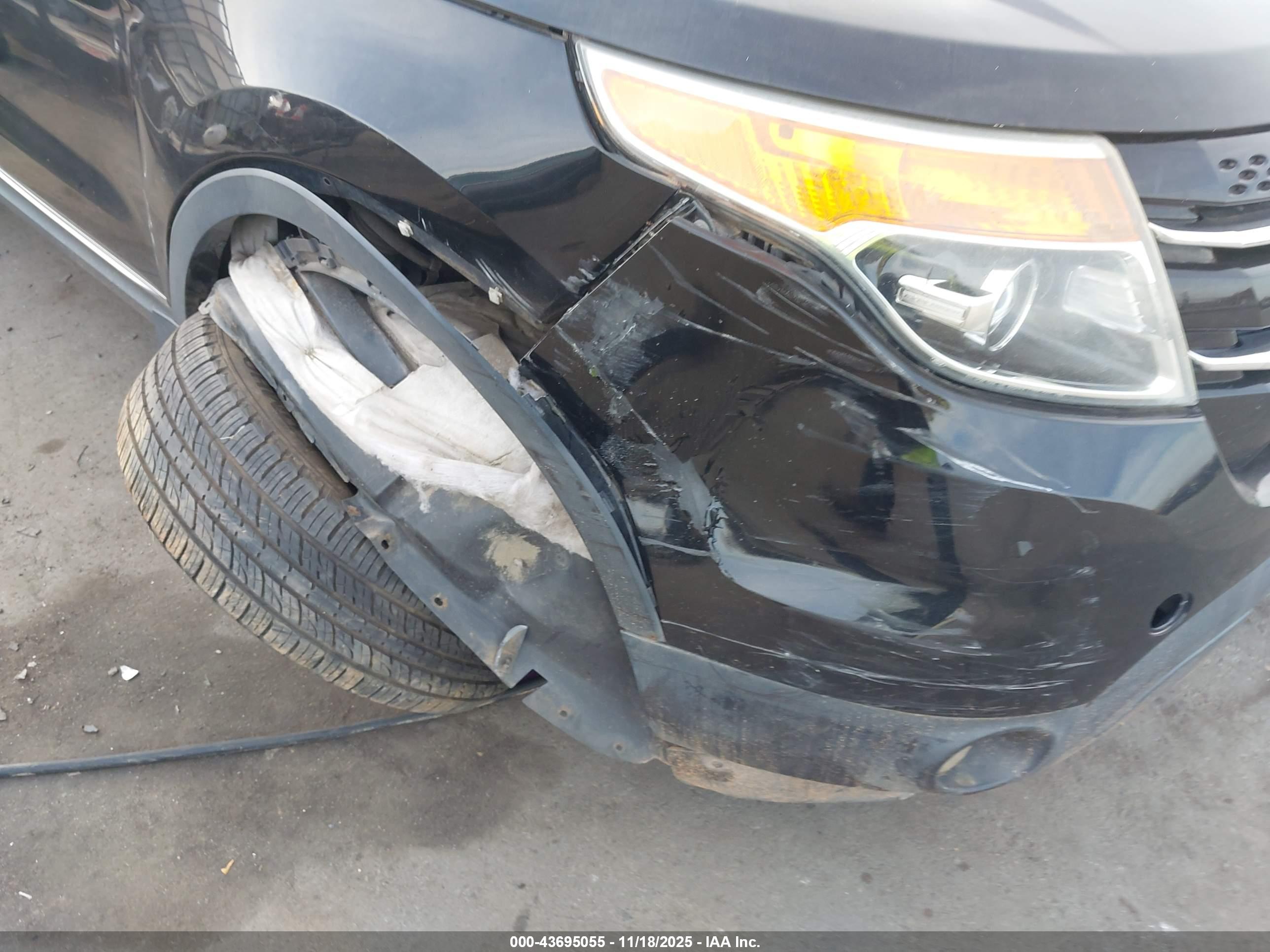 FORD EXPLORER image 6