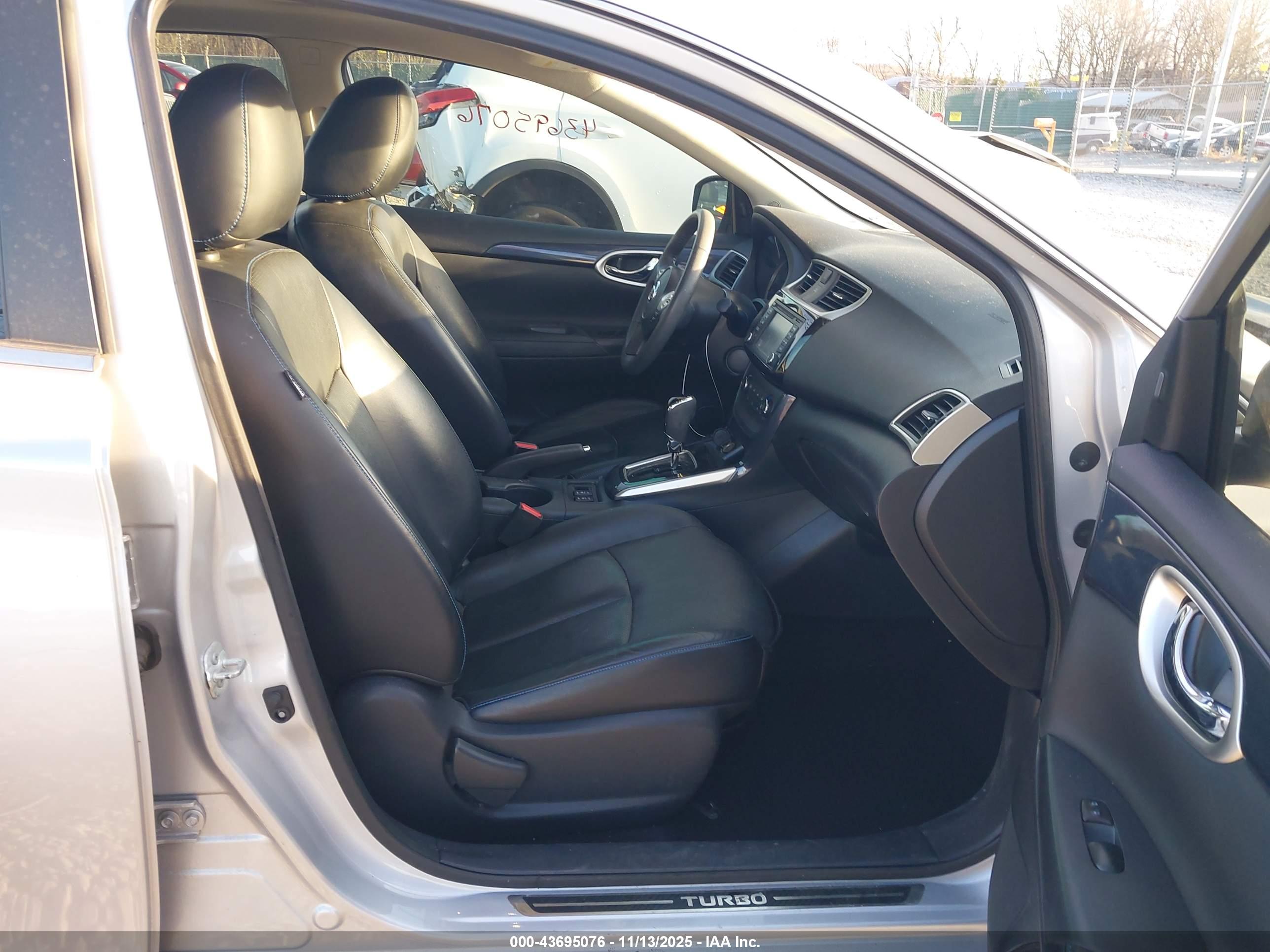 NISSAN SENTRA image 5