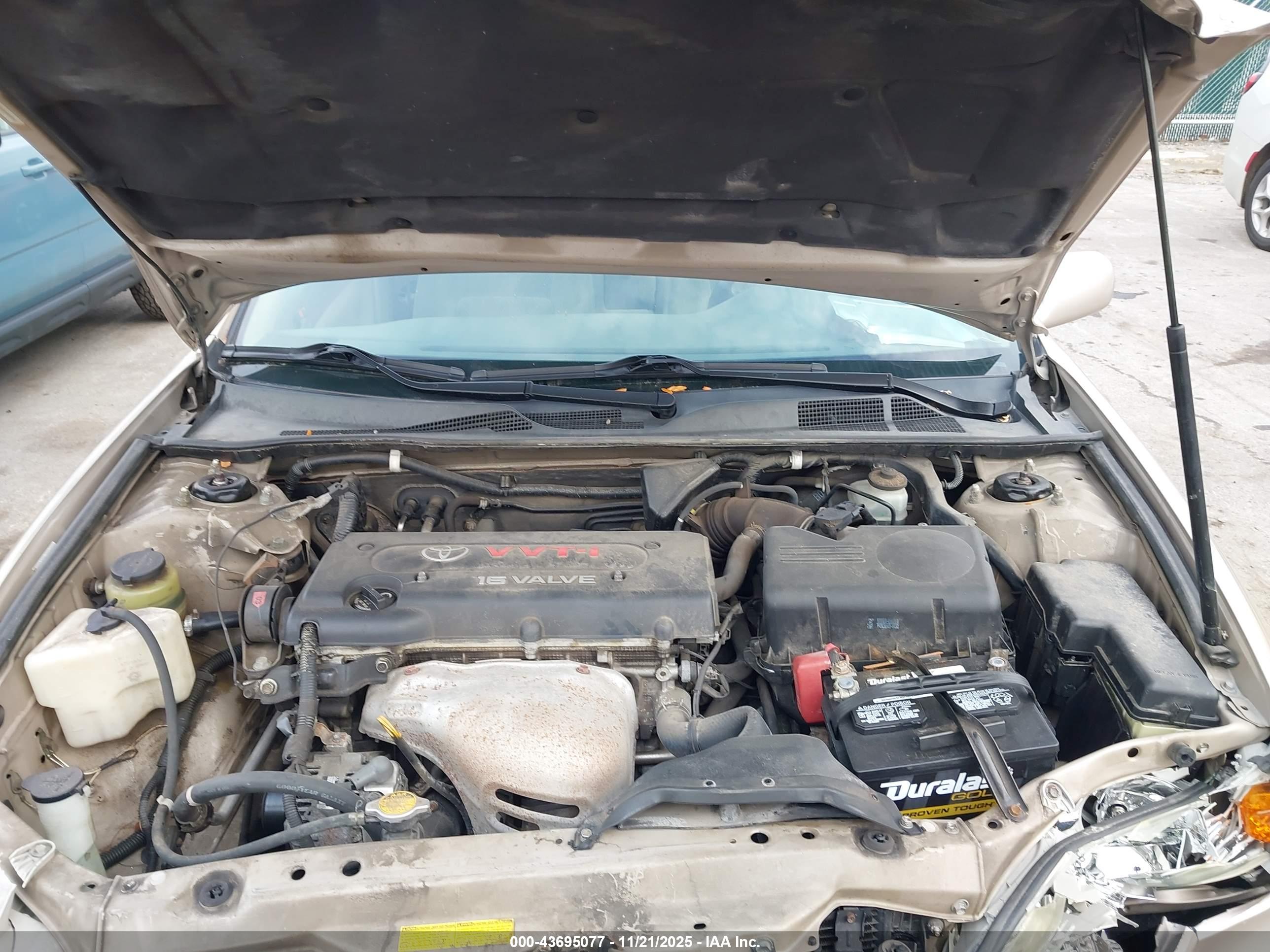 TOYOTA CAMRY image 10