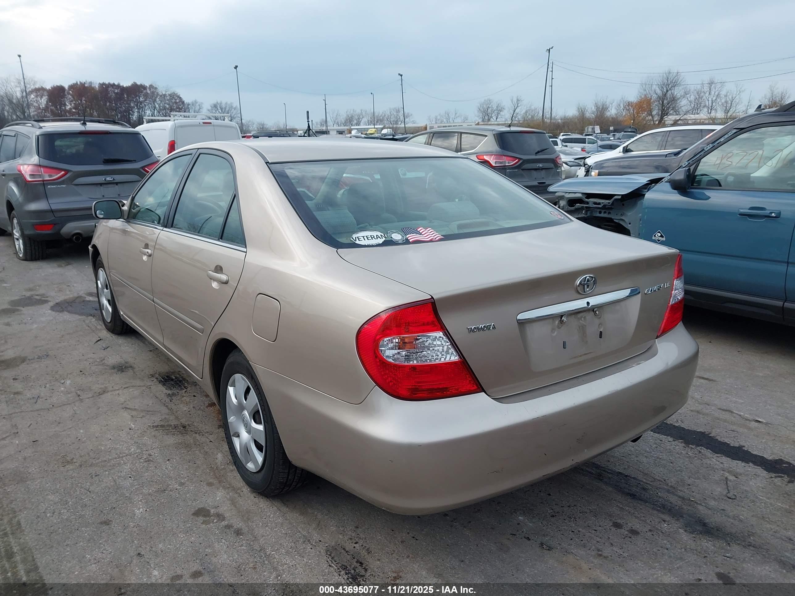TOYOTA CAMRY image 3
