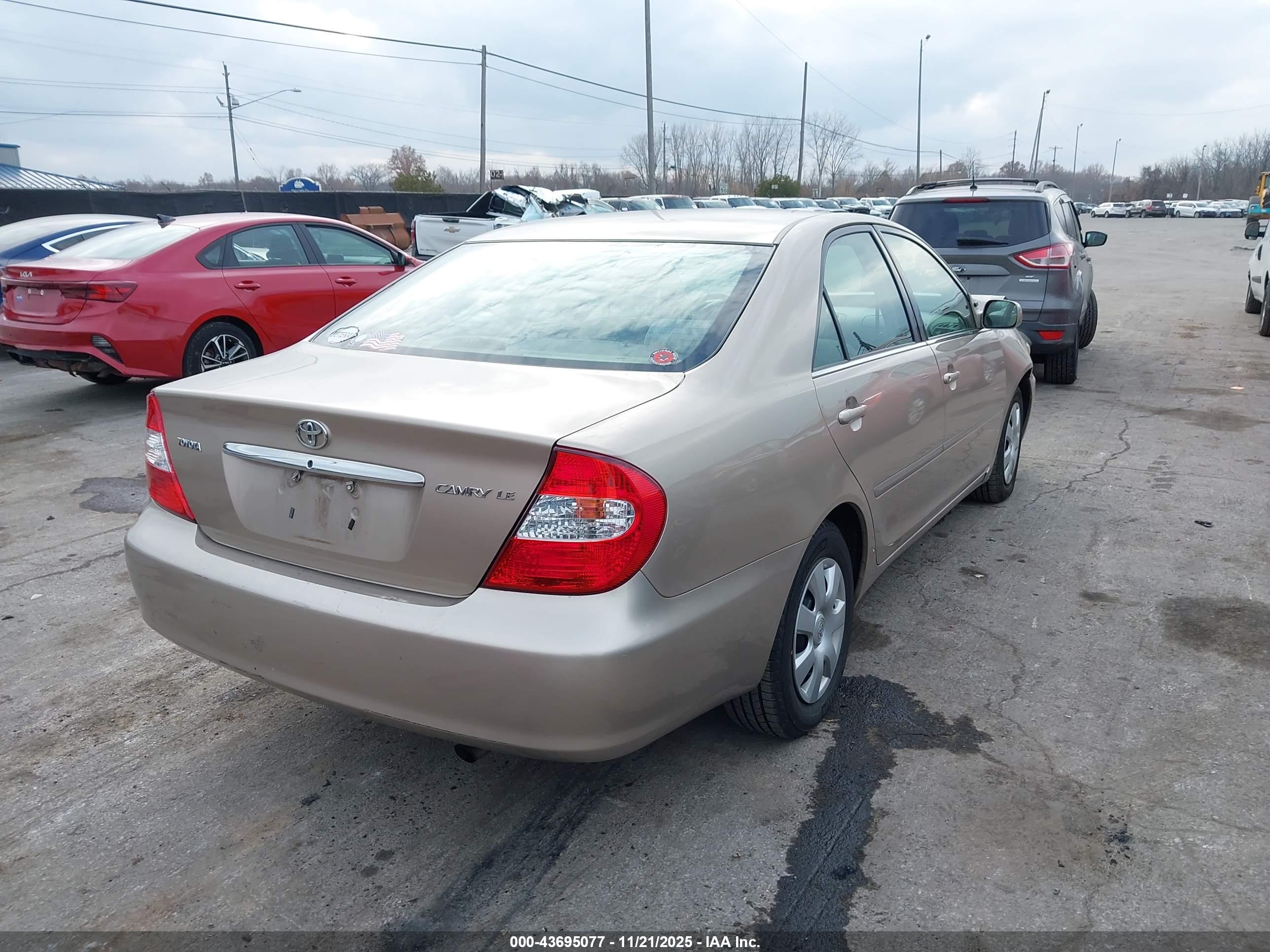 TOYOTA CAMRY image 4