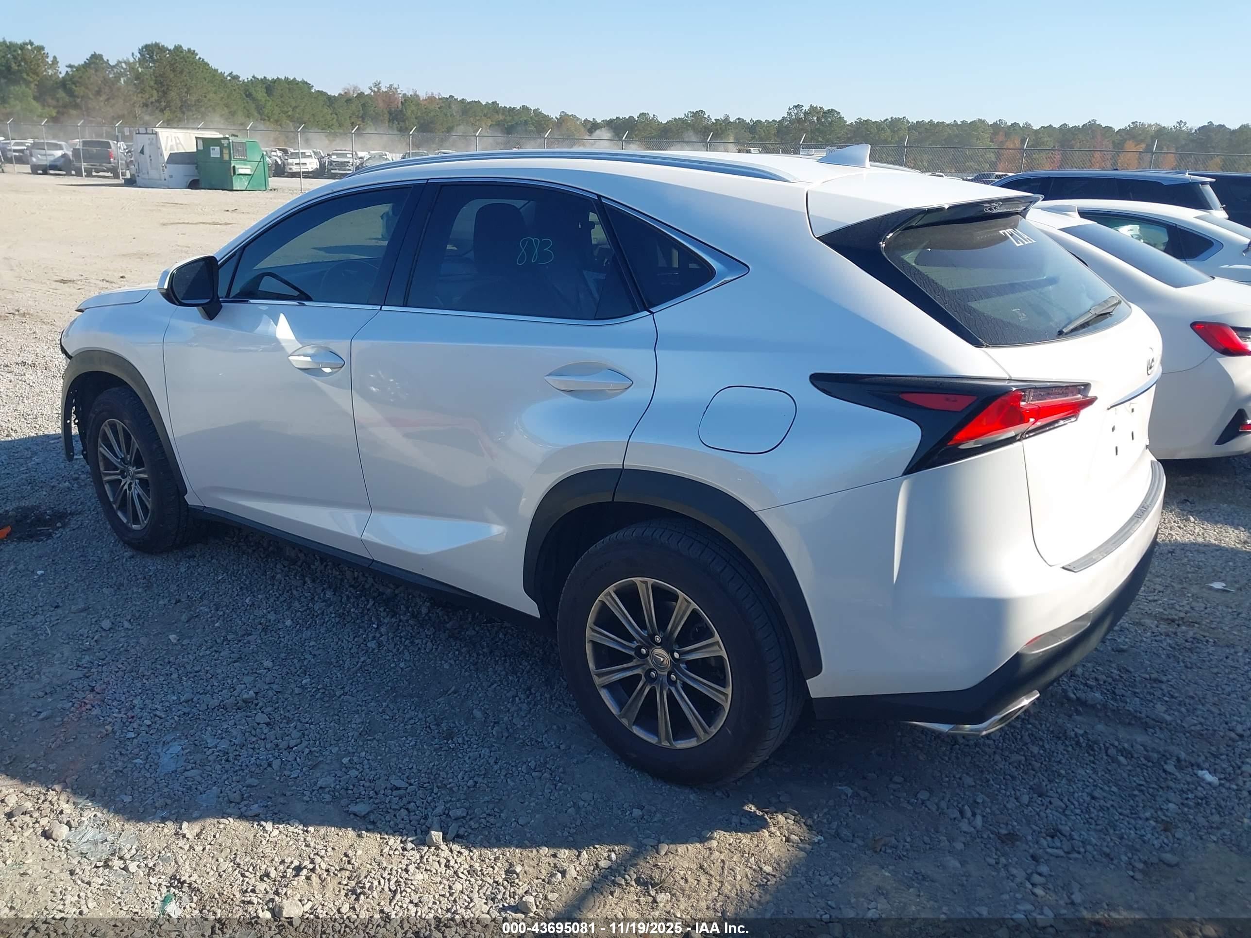LEXUS NX image 3