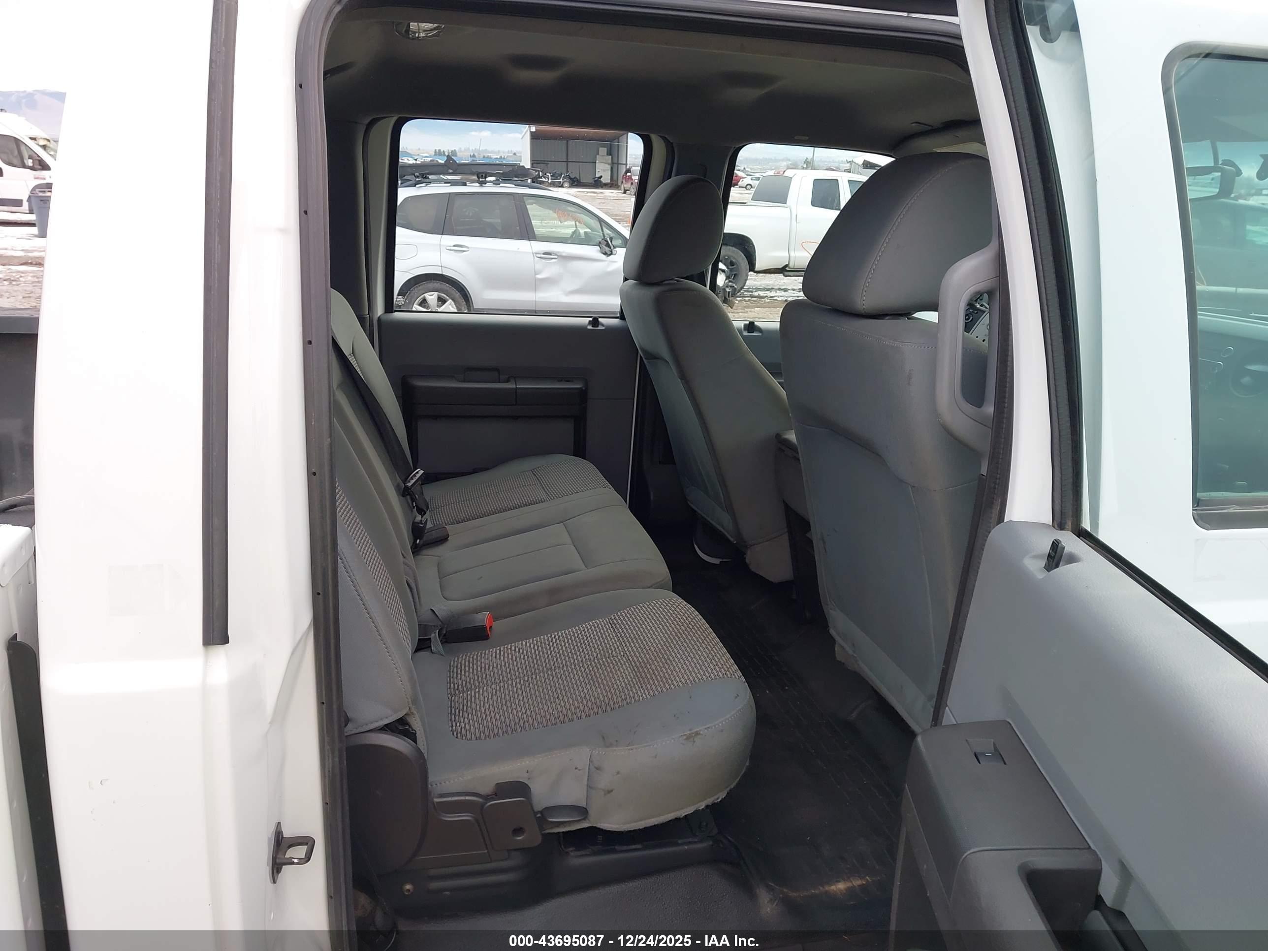 FORD F-250 image 8