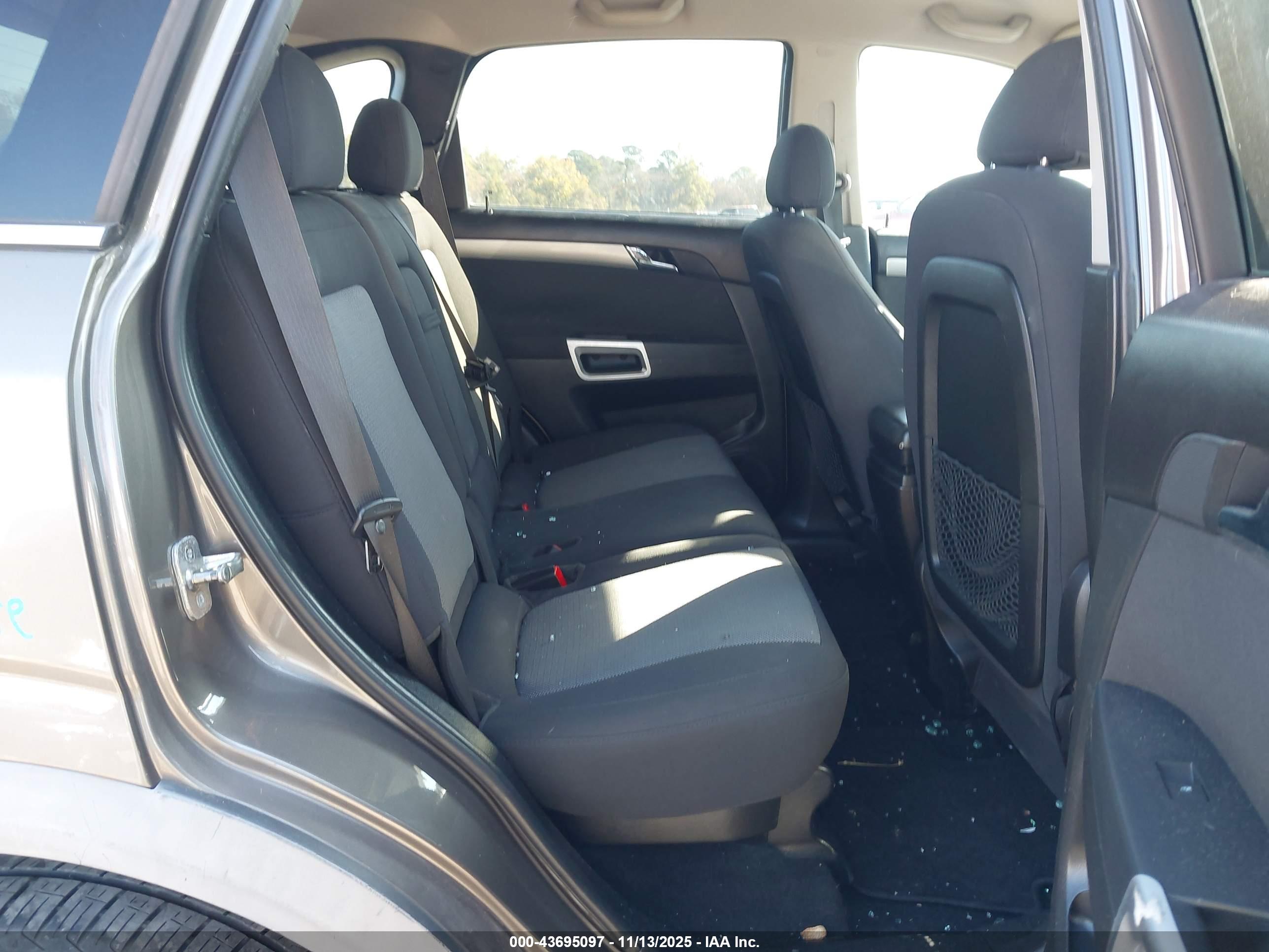 CHEVROLET CAPTIVA image 8