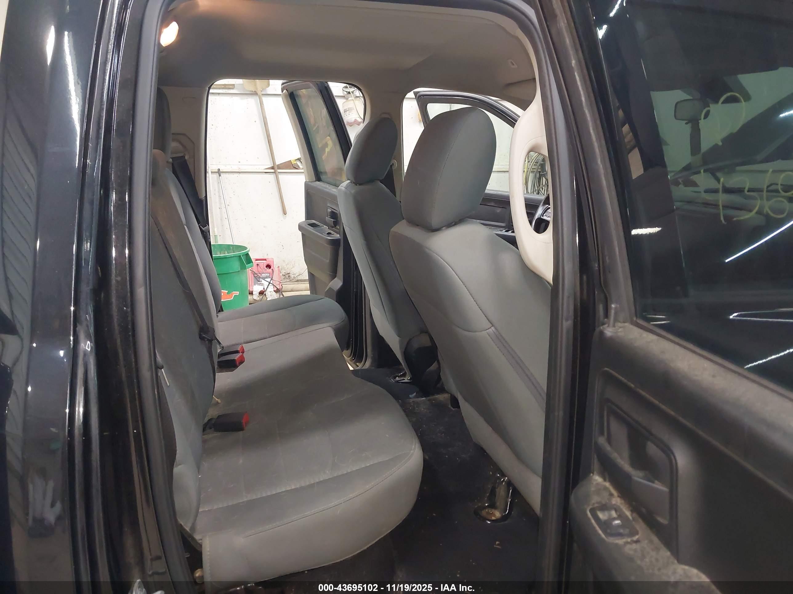 RAM 1500 image 8
