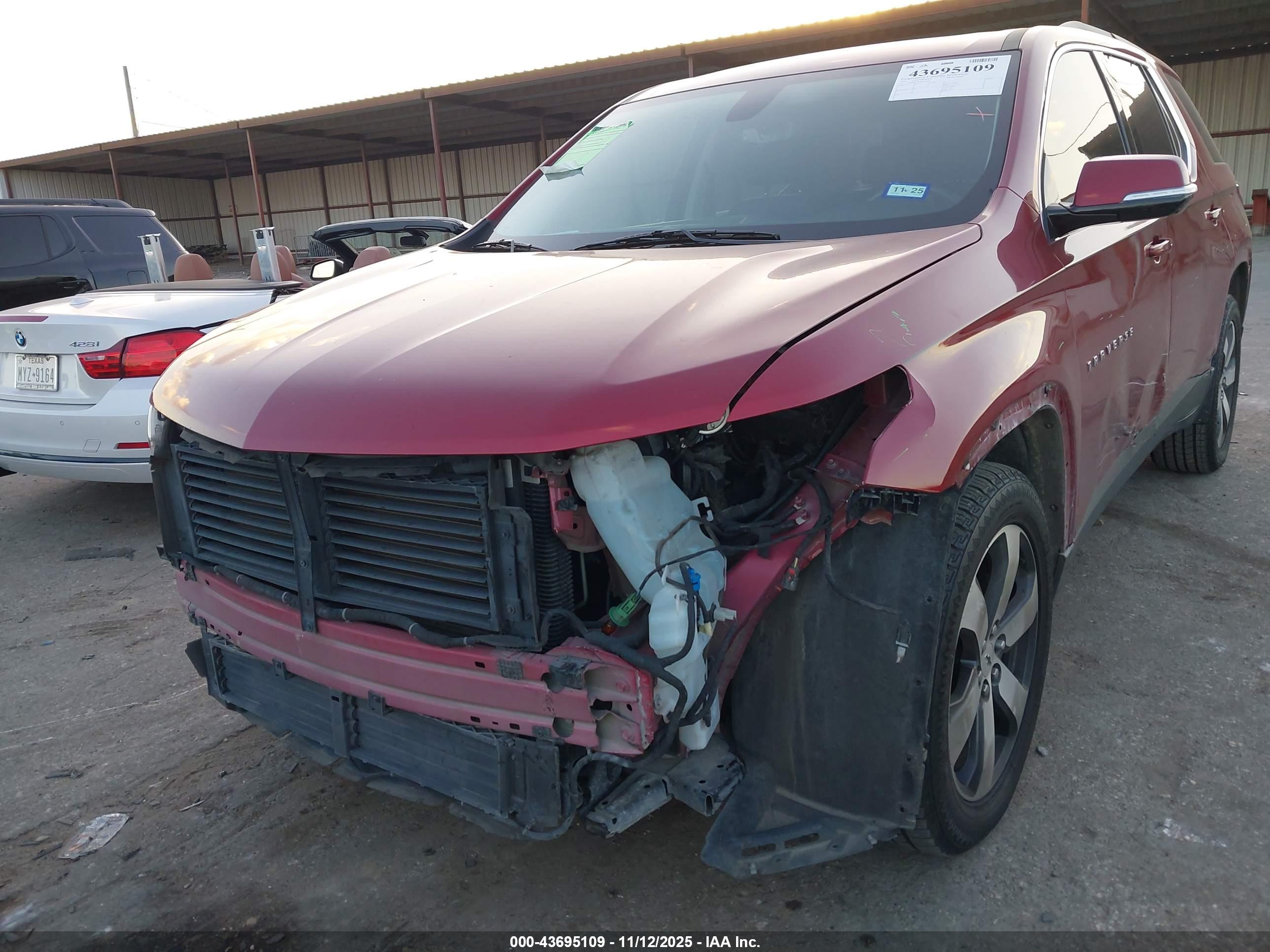 CHEVROLET TRAVERSE image 6