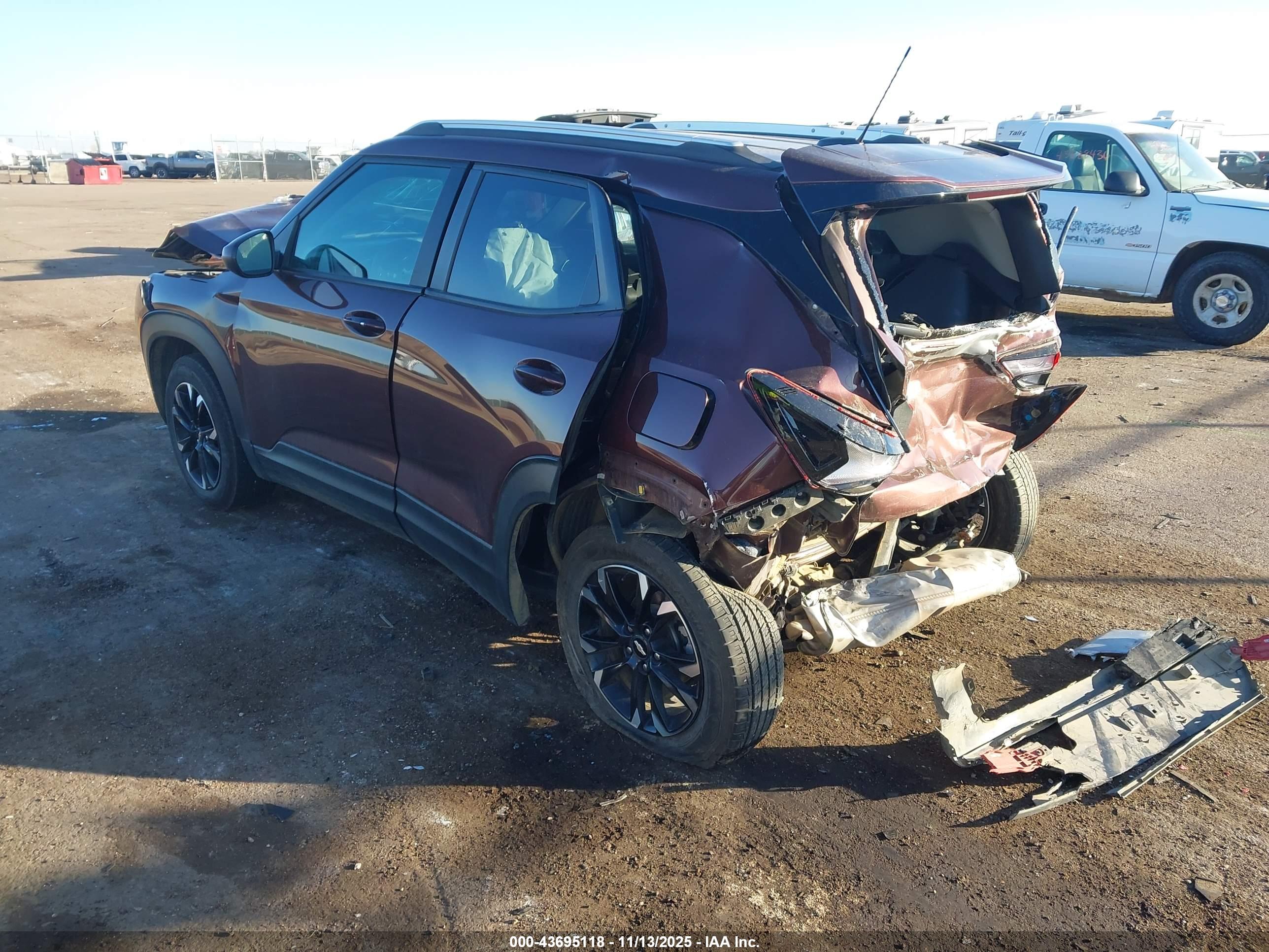 CHEVROLET TRAILBLAZER image 3