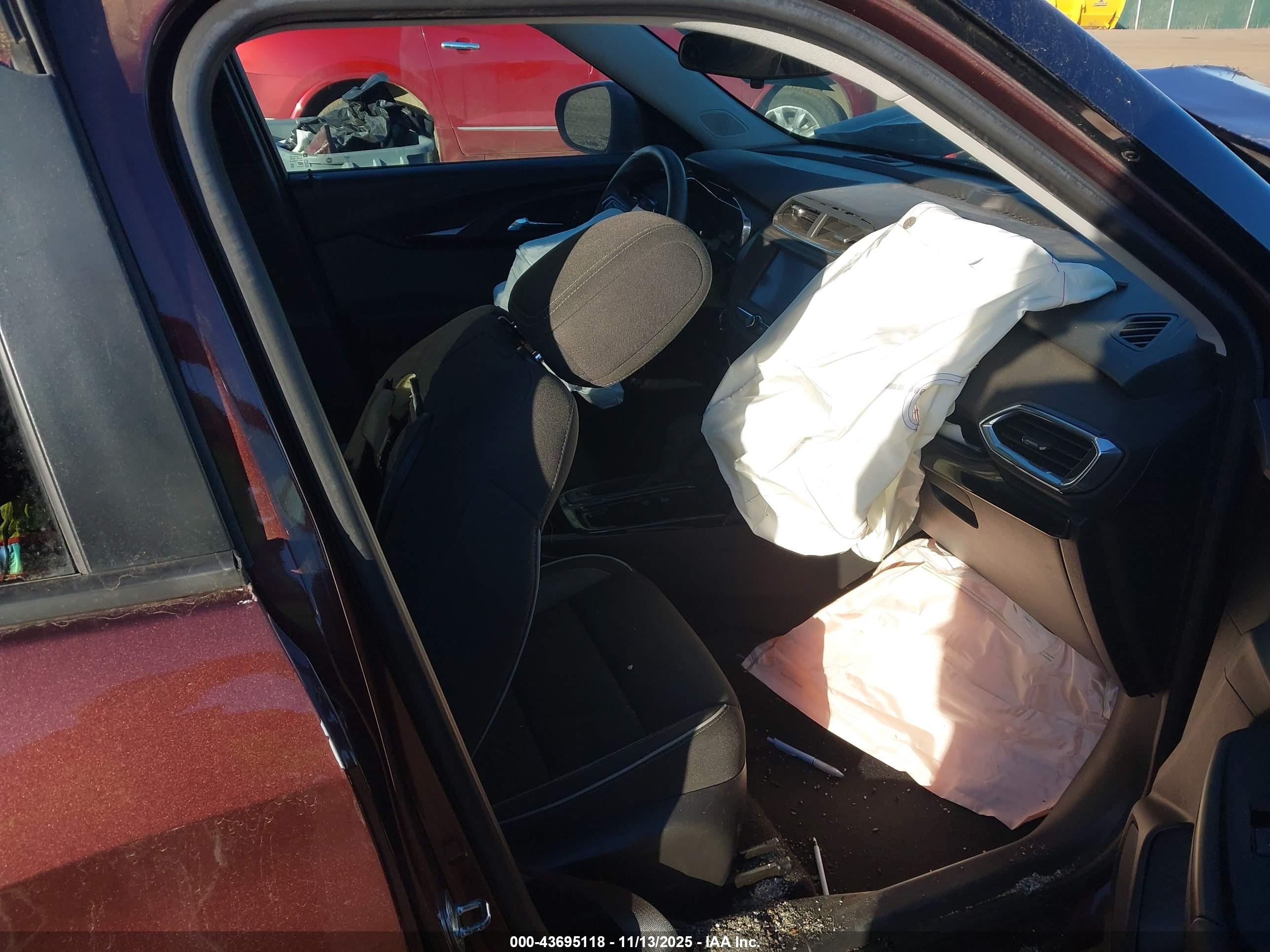 CHEVROLET TRAILBLAZER image 5