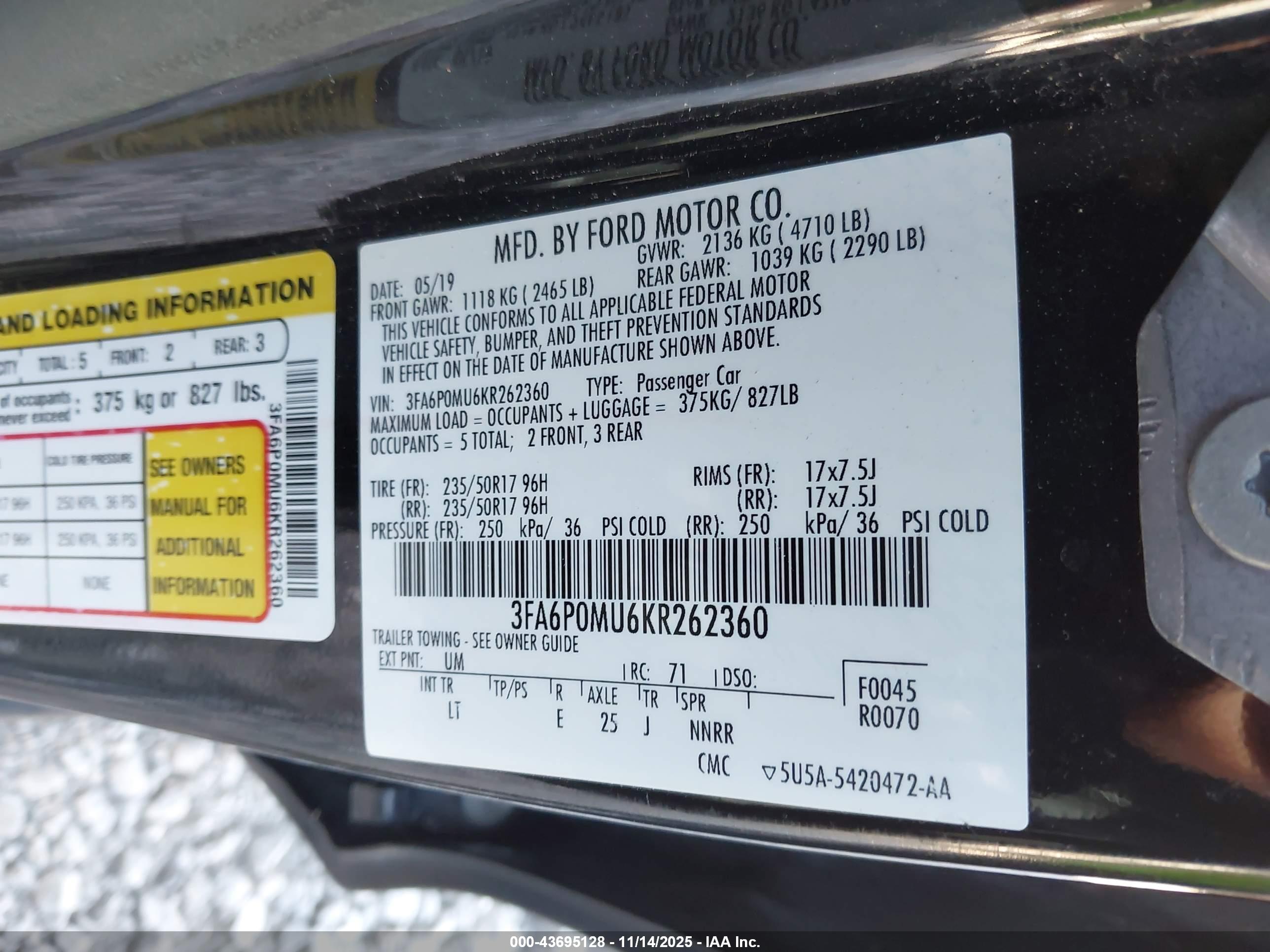 FORD FUSION image 9