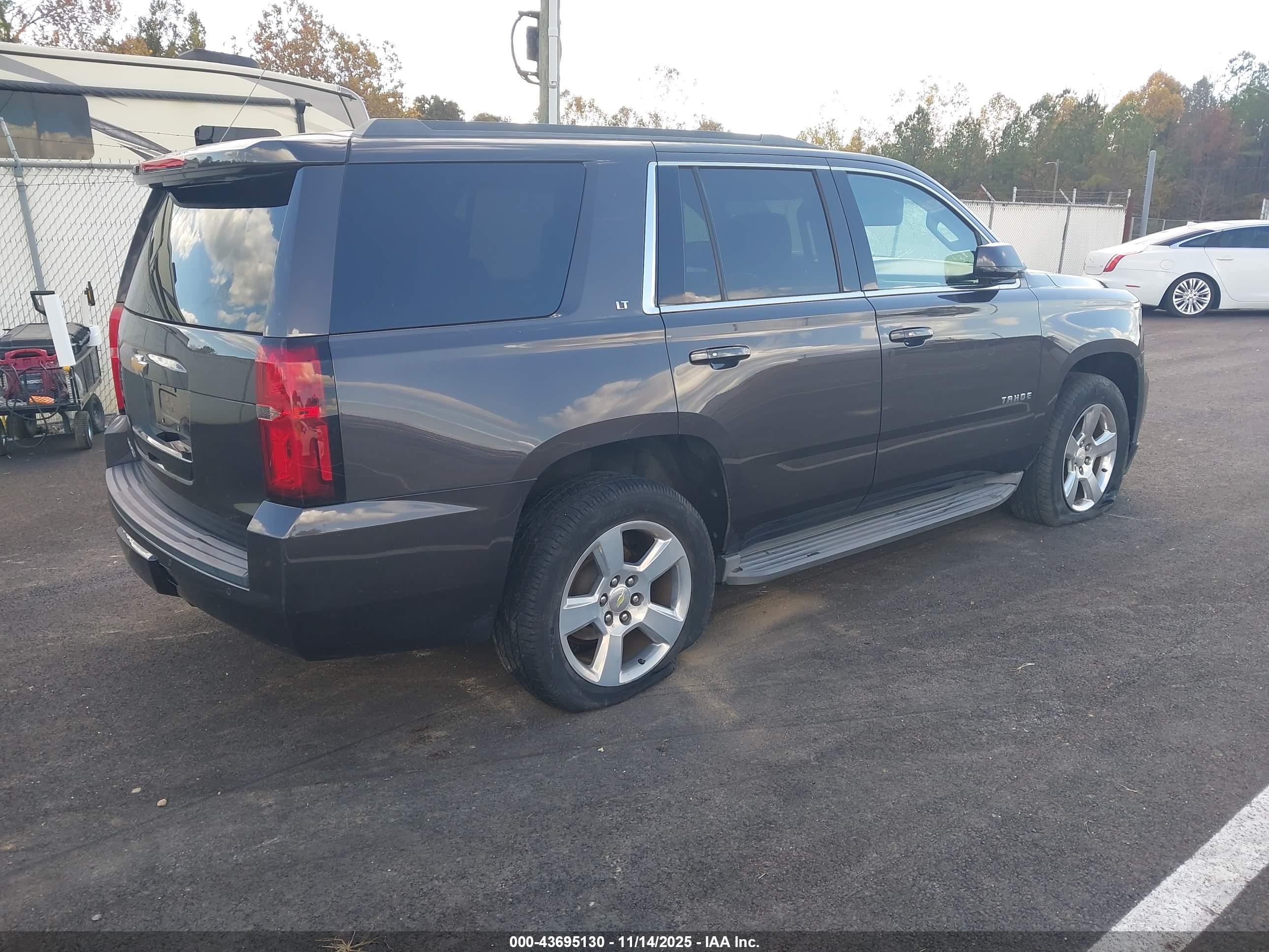 CHEVROLET TAHOE image 4