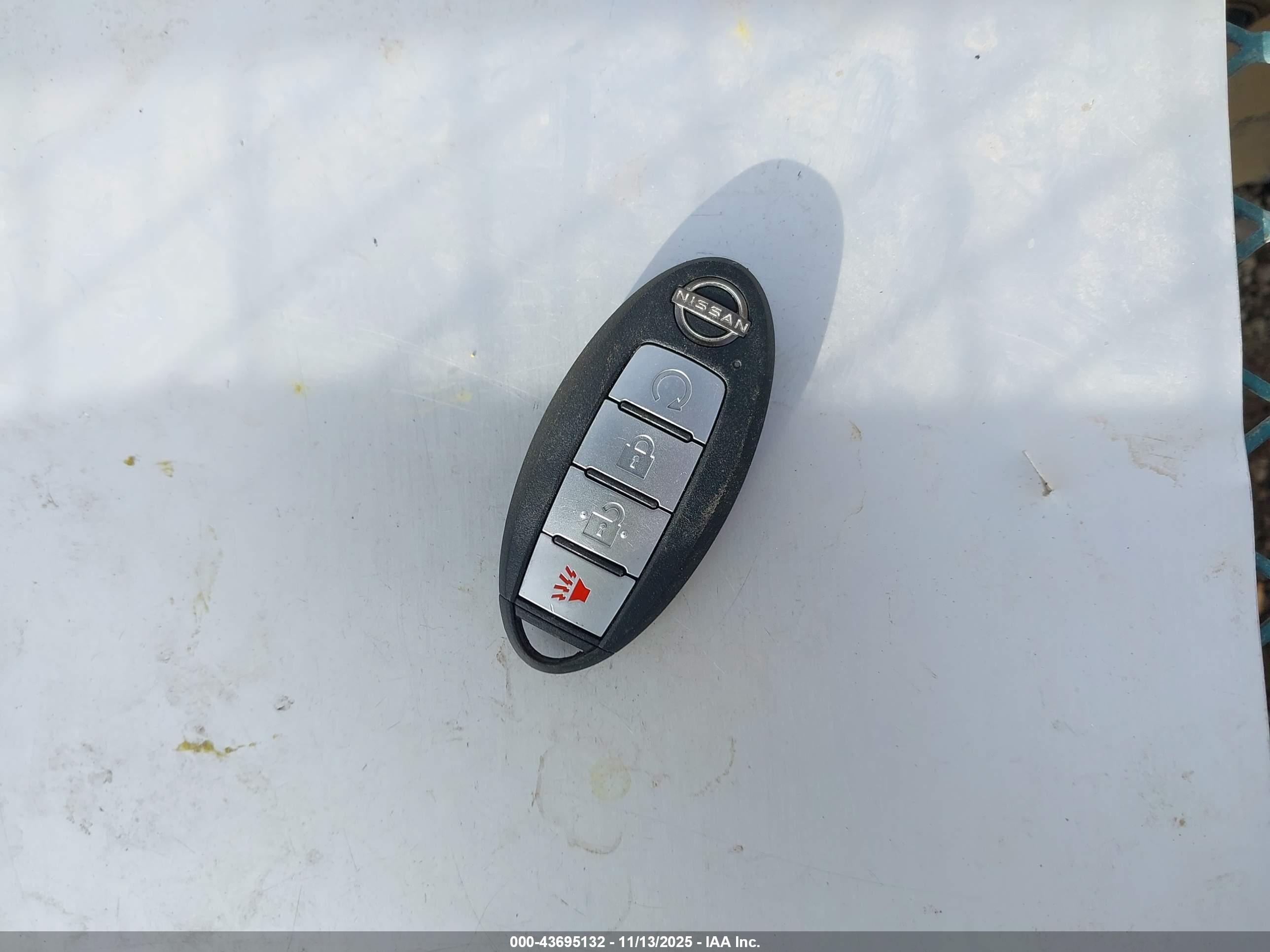 NISSAN FRONTIER image 11