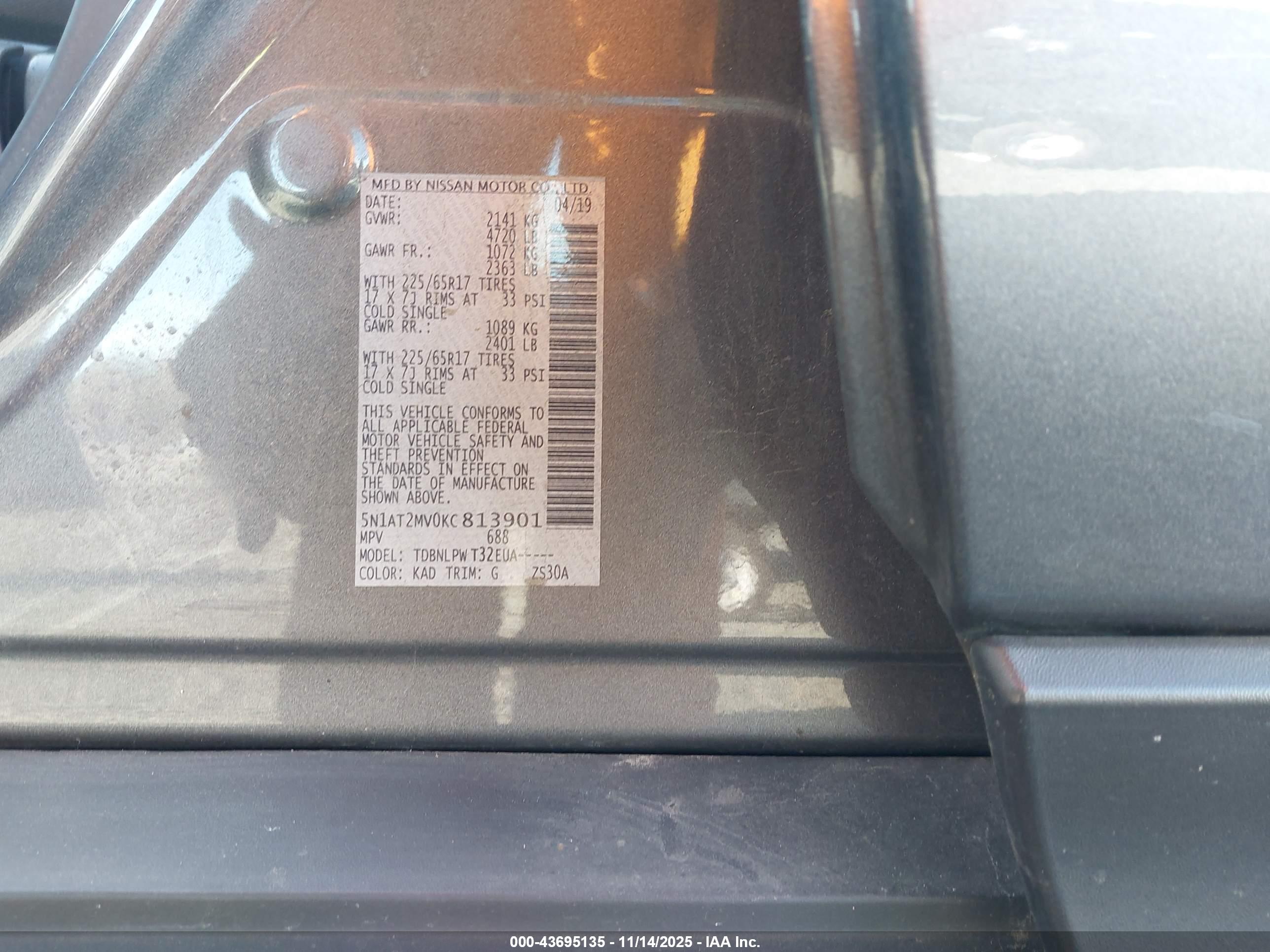 NISSAN ROGUE image 9