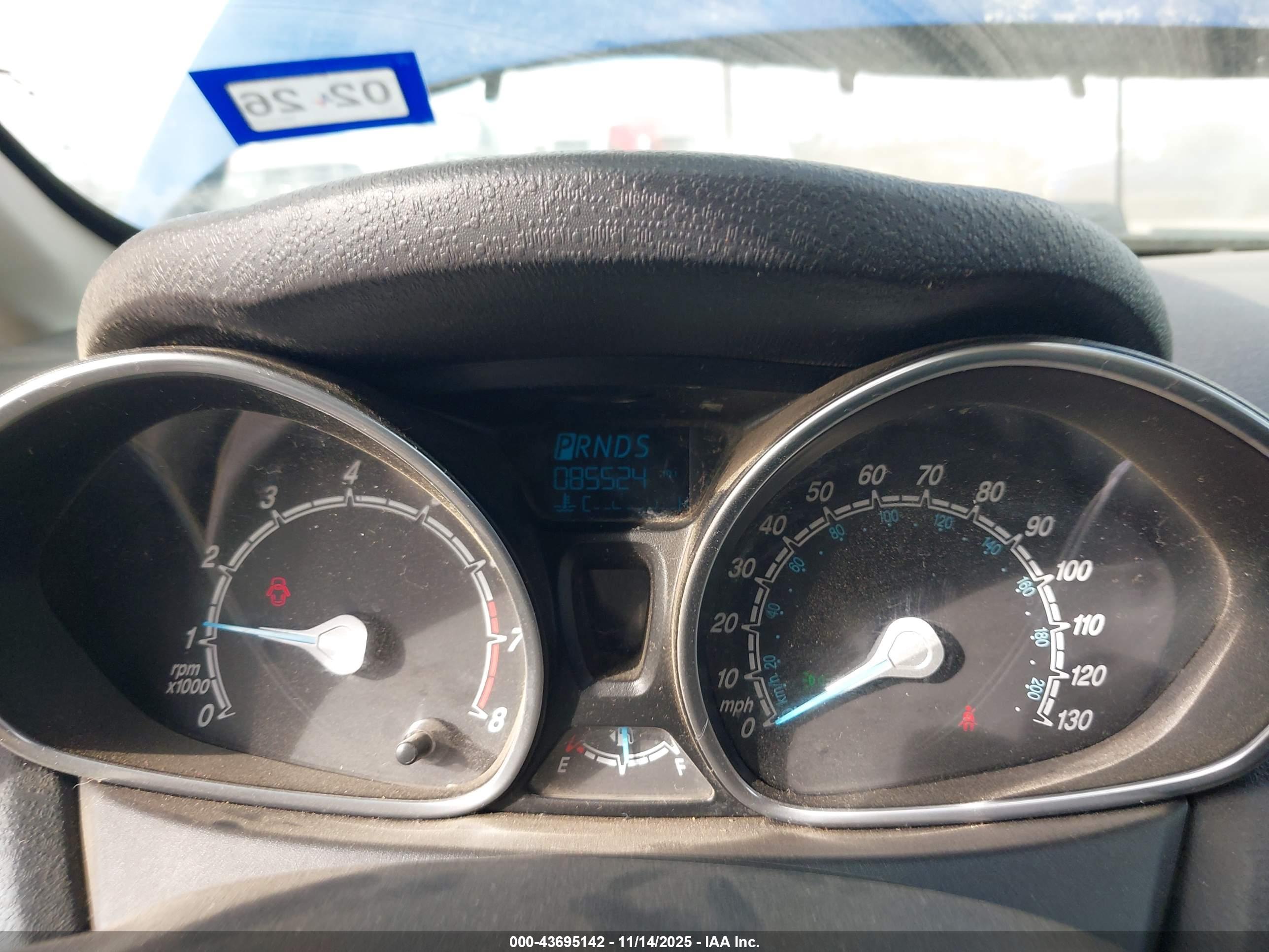FORD FIESTA image 7