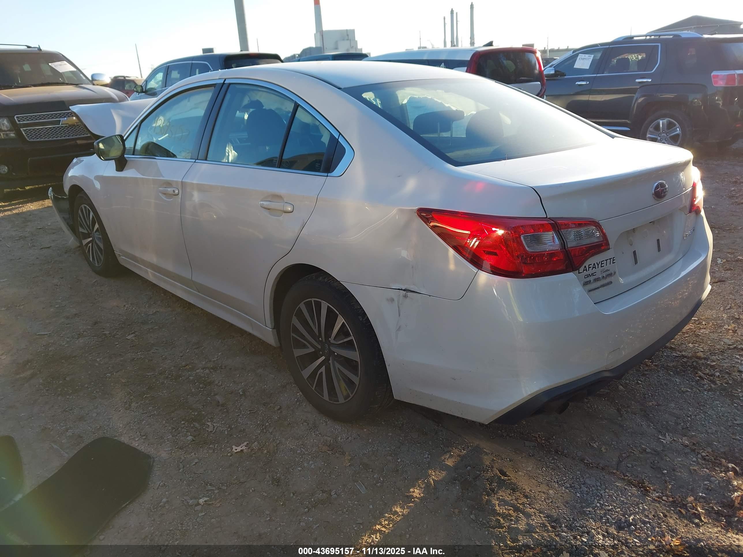 SUBARU LEGACY image 3