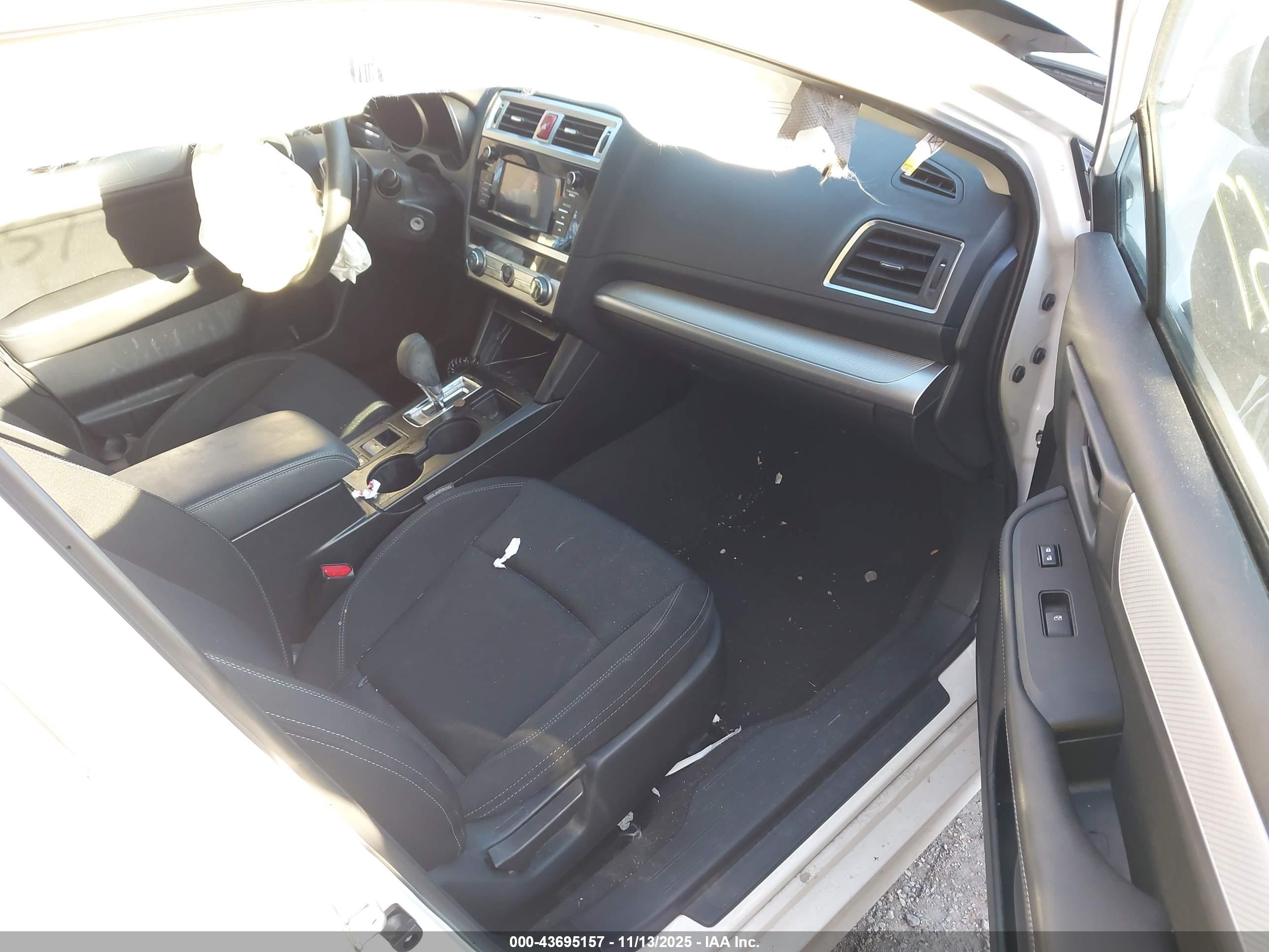 SUBARU LEGACY image 5