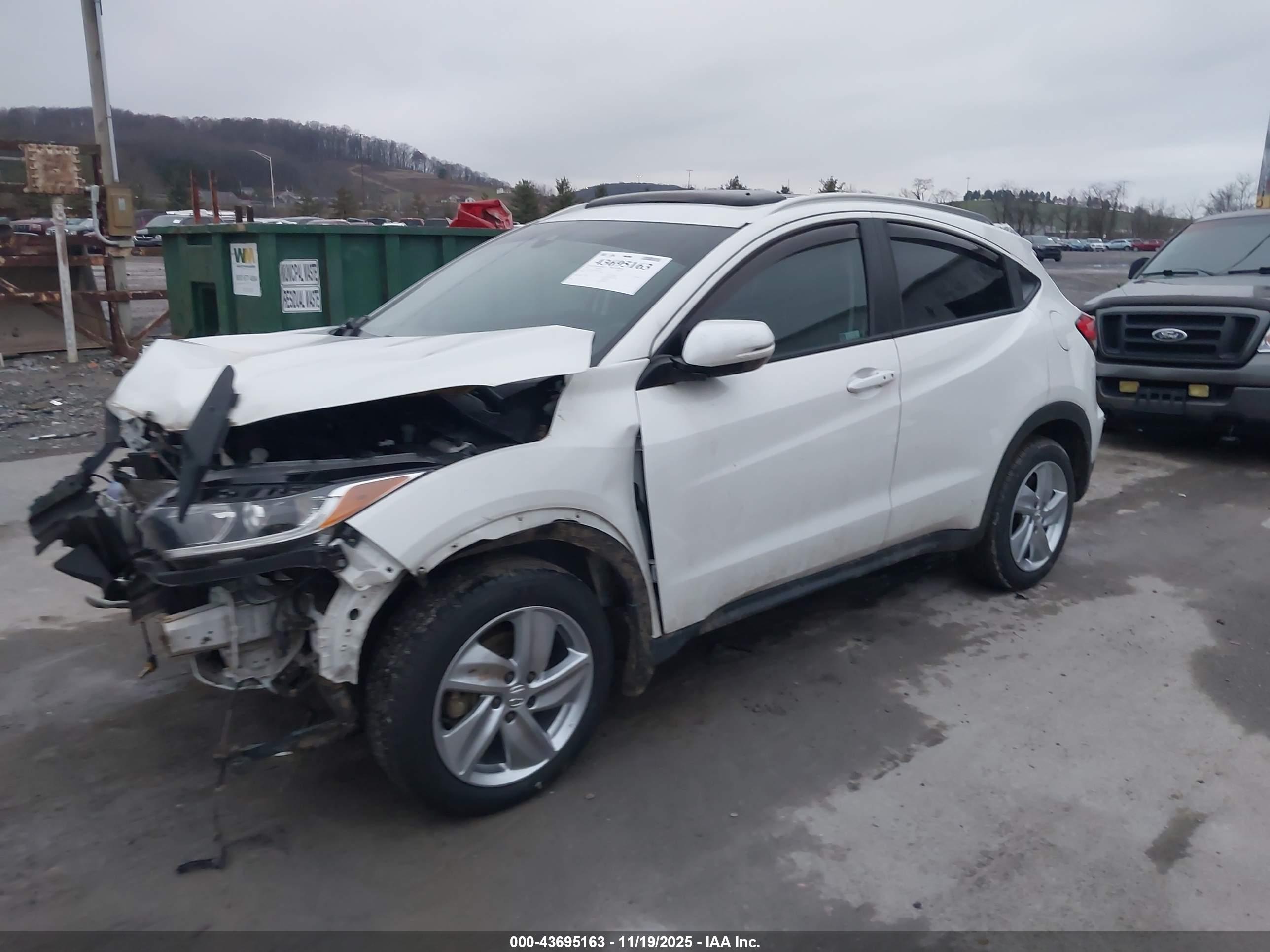 HONDA HR-V image 2