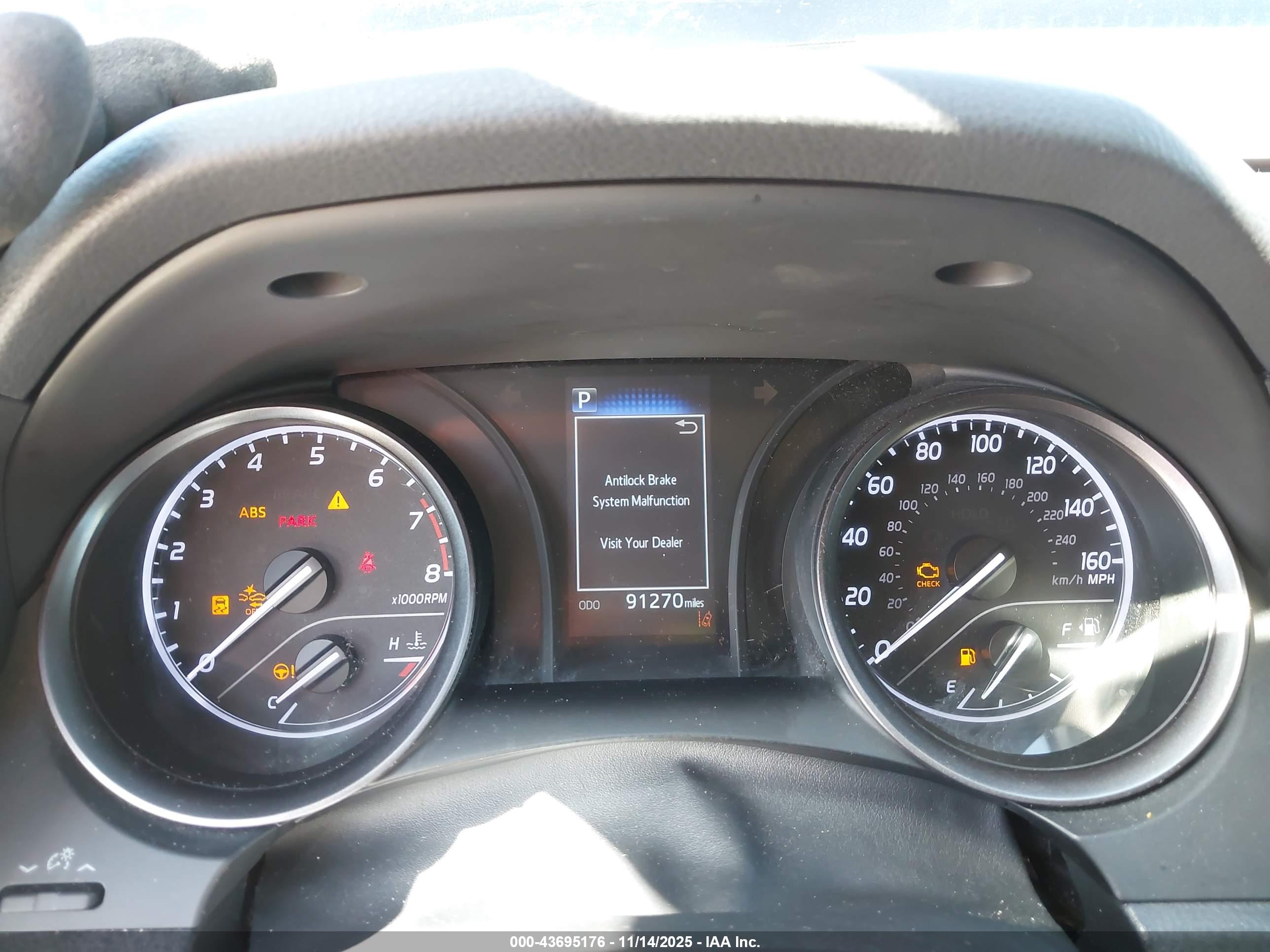 TOYOTA CAMRY image 7