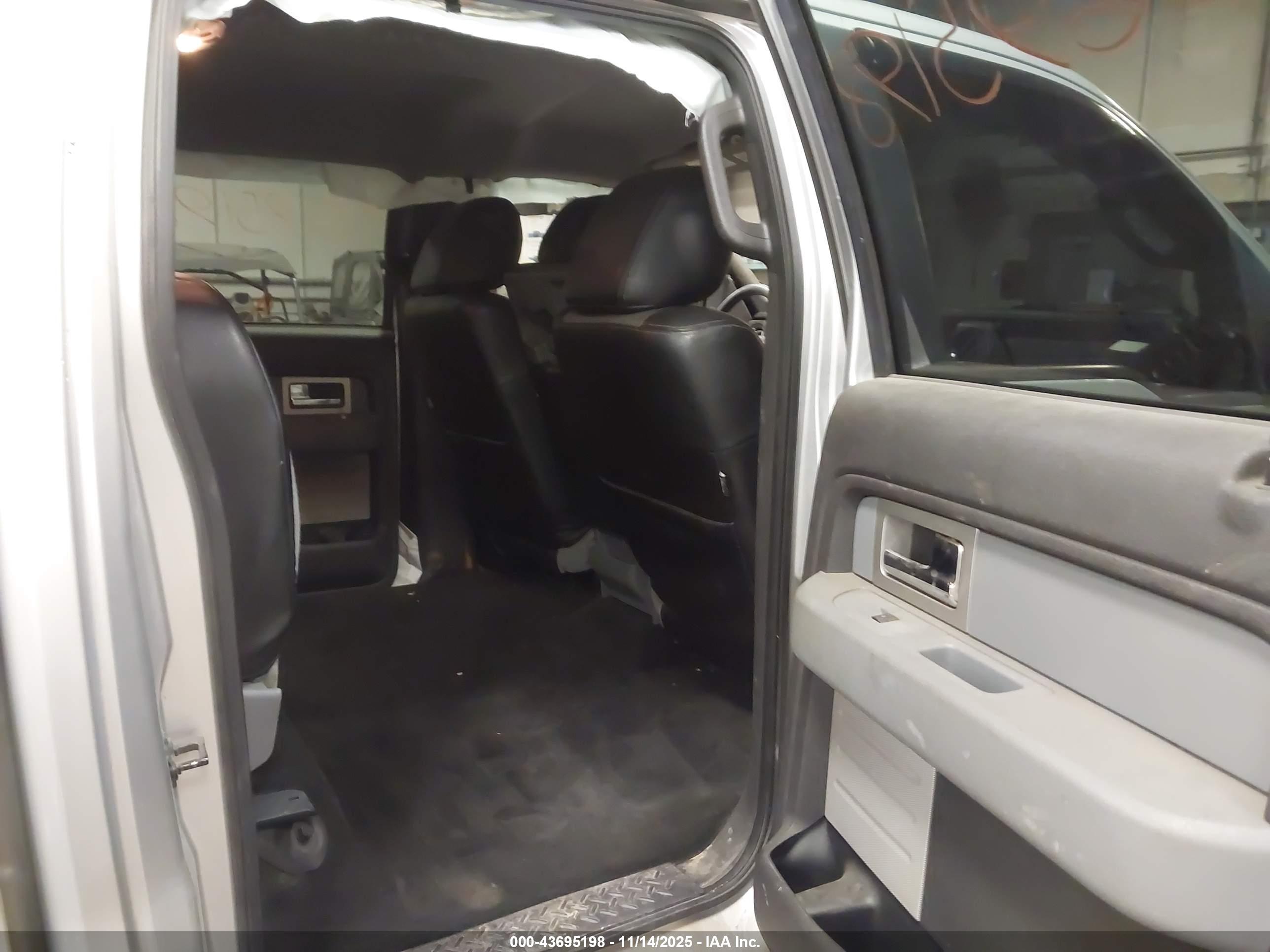 FORD F-150 image 8